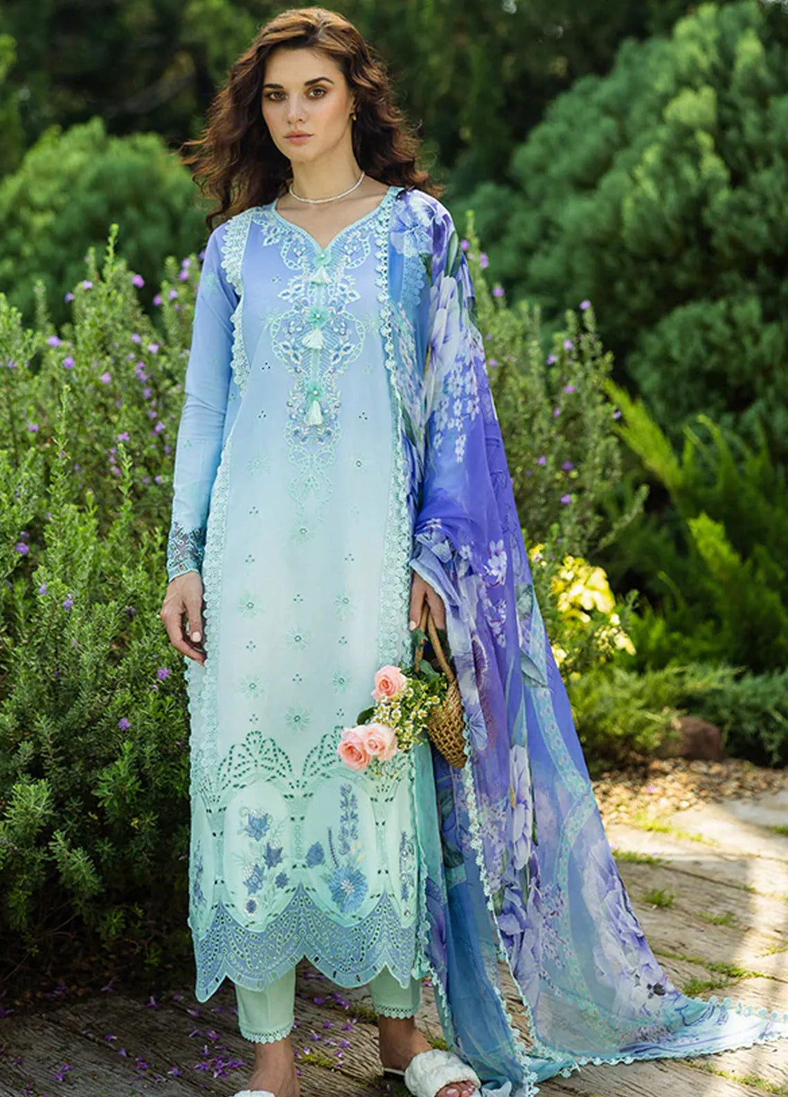 Solace Ombre By Mushq Chikankari 3 Piece Unstitched Suit MQ25SO D-03 FIDUCIA Solace Ombre By Mushq Chikankari 3 Piece Unstitched Suit MQ25SO D-03 FIDUCIA