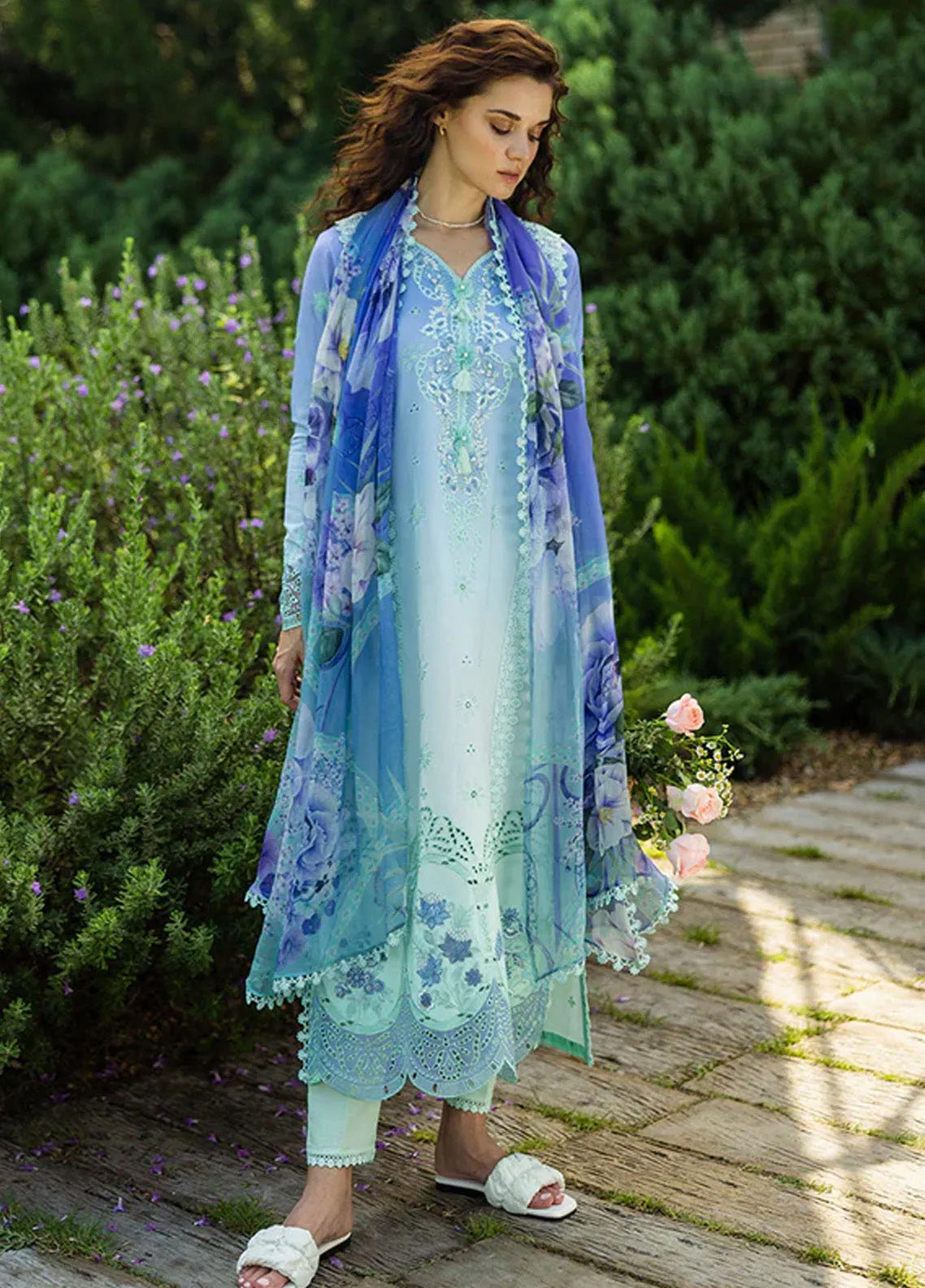 Solace Ombre By Mushq Chikankari 3 Piece Unstitched Suit MQ25SO D-03 FIDUCIA Solace Ombre By Mushq Chikankari 3 Piece Unstitched Suit MQ25SO D-03 FIDUCIA