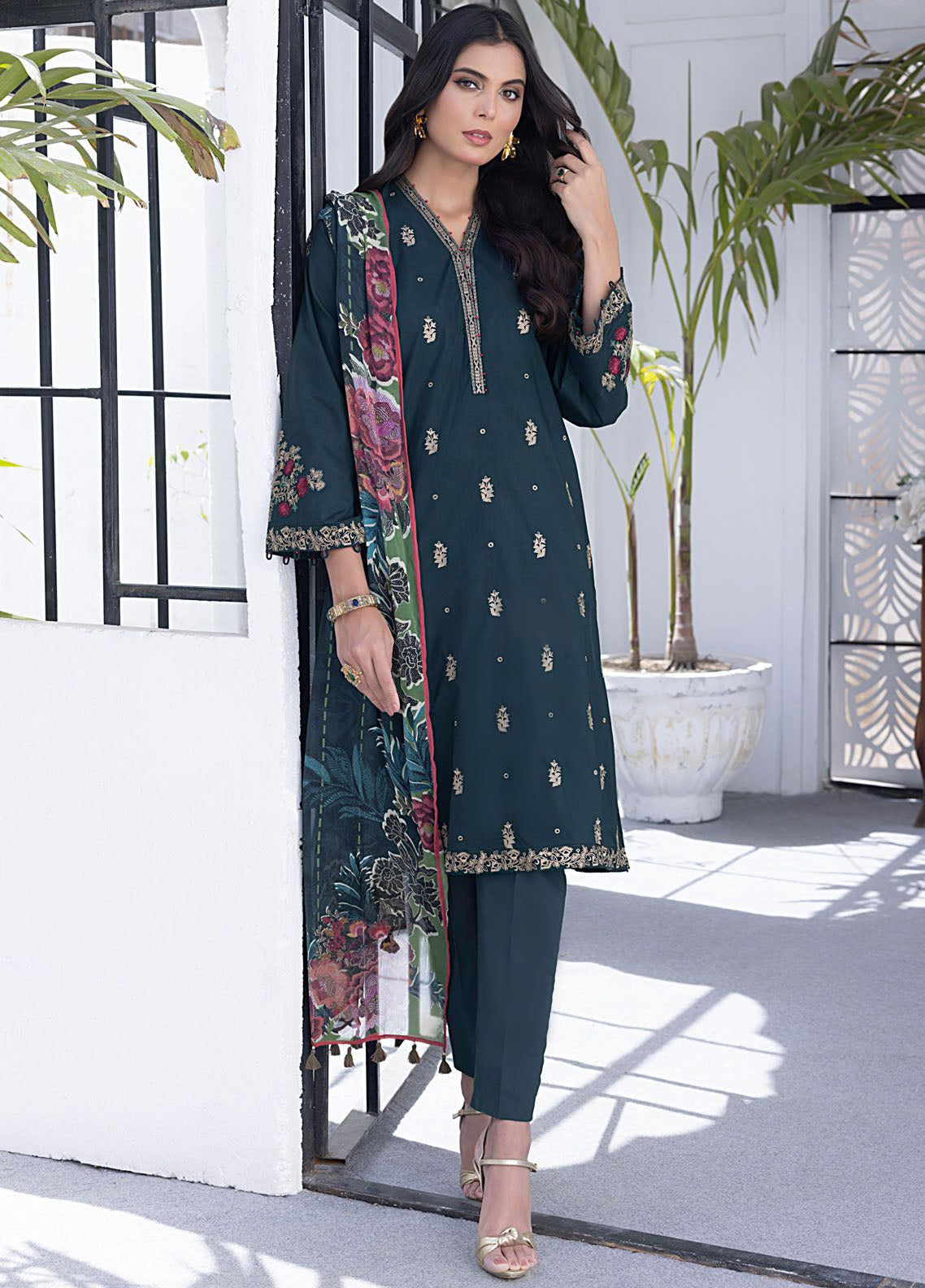 Spring By LSM Lakahny Embroidered Lawn 3 Piece Unstitched Suit LSM24SEL-LG-RM-0067 Spring By LSM Lakahny Embroidered Lawn 3 Piece Unstitched Suit LSM24SEL-LG-RM-0067