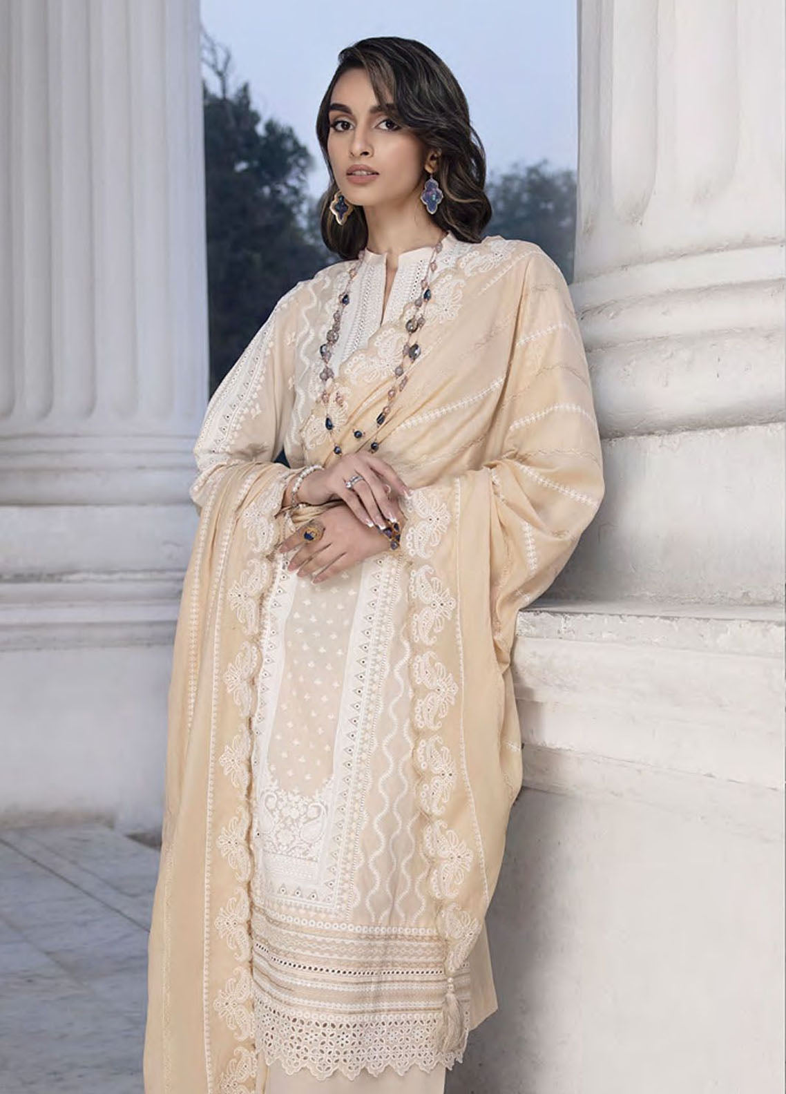 Spring By LSM Lakhany Embroidered Lawn 3 Piece Unstitched Suit LSM24S LG-SR-0122 Spring By LSM Lakhany Embroidered Lawn 3 Piece Unstitched Suit LSM24S LG-SR-0122