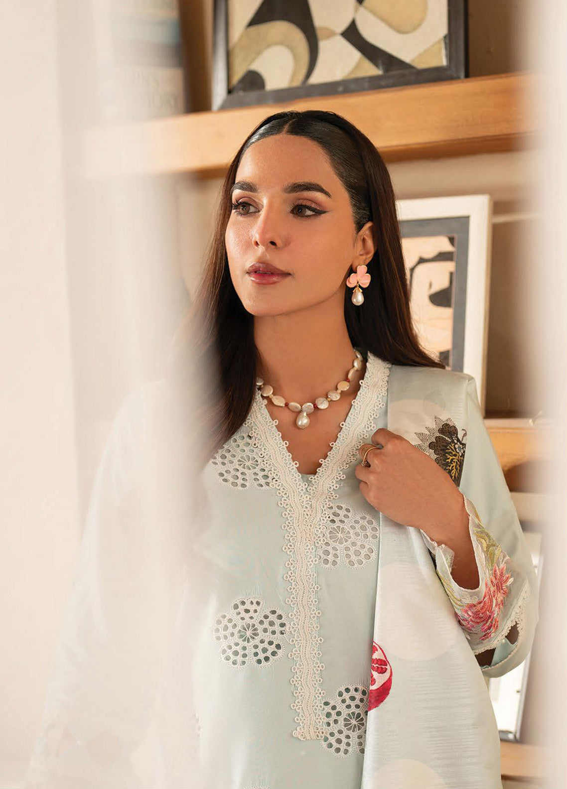 Stella By Mahnur Embroidered Lawn 3 Piece Unstitched Suit MN25S D-01B SERENA Stella By Mahnur Embroidered Lawn 3 Piece Unstitched Suit MN25S D-01B SERENA
