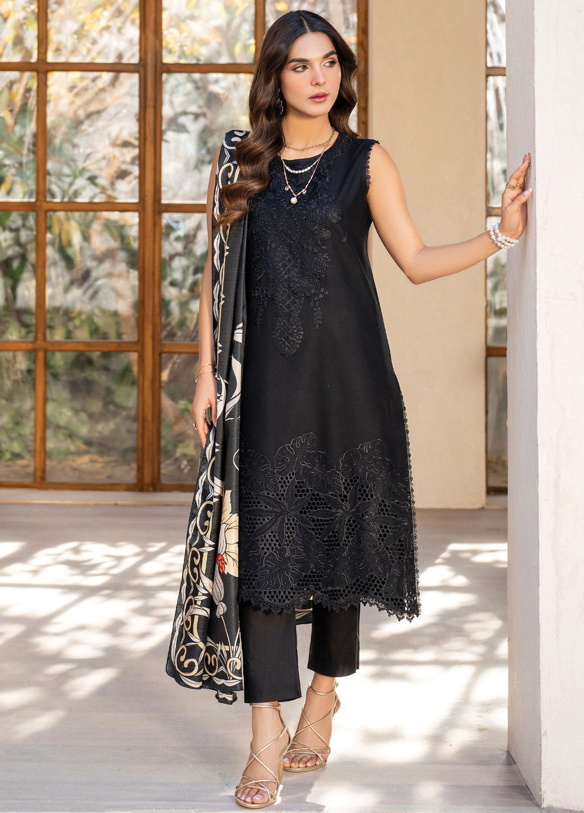 Stella By Mahnur Embroidered Lawn 3 Piece Unstitched Suit MN25S D-05A VESPERA Stella By Mahnur Embroidered Lawn 3 Piece Unstitched Suit MN25S D-05A VESPERA