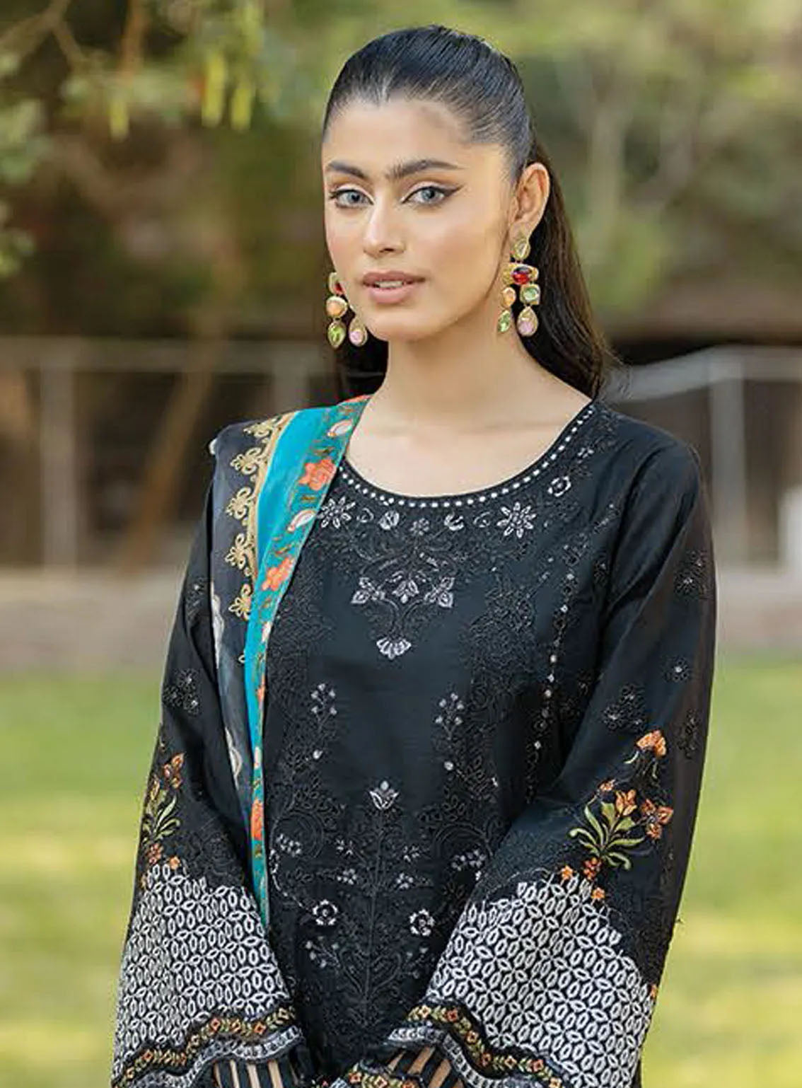 Subah-E-Roshan By Serene Premium Luxury Embroidered Lawn 3 Piece Unstitched Suit ASL-72 JAANAN Subah-E-Roshan By Serene Premium Luxury Embroidered Lawn 3 Piece Unstitched Suit ASL-72 JAANAN