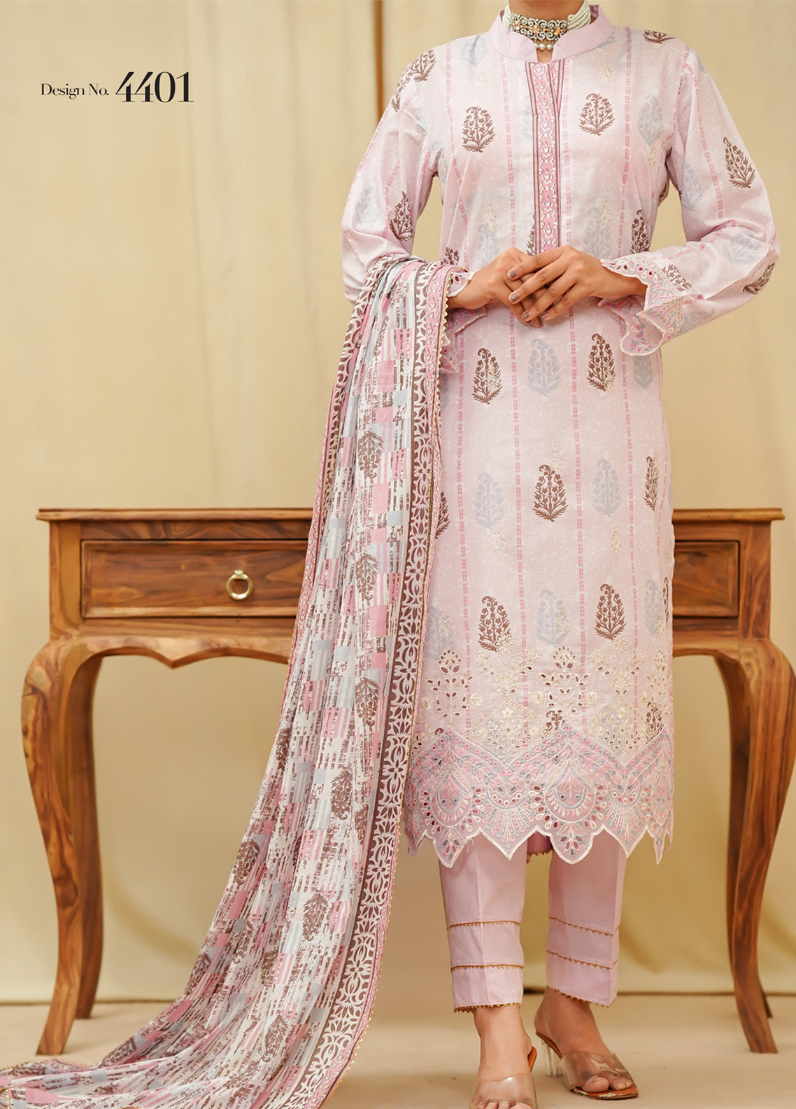 Sufina's By VS Textile Embroidered Lawn 3 Piece Unstitched Suit VS25SELV2 D-4401 Sufina's By VS Textile Embroidered Lawn 3 Piece Unstitched Suit VS25SELV2 D-4401