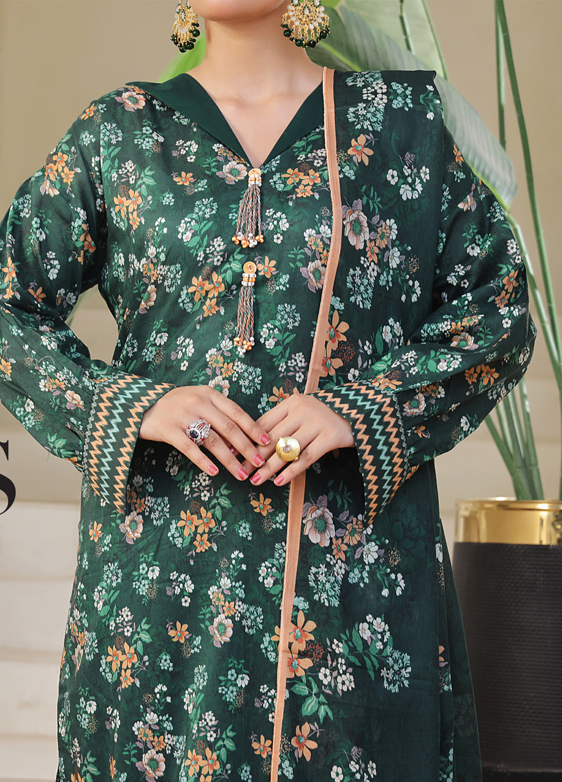 Sufina's By VS Textile Printed Lawn 3 Piece Unstitched Suit VS25PLV2 D-652 Sufina's By VS Textile Printed Lawn 3 Piece Unstitched Suit VS25PLV2 D-652