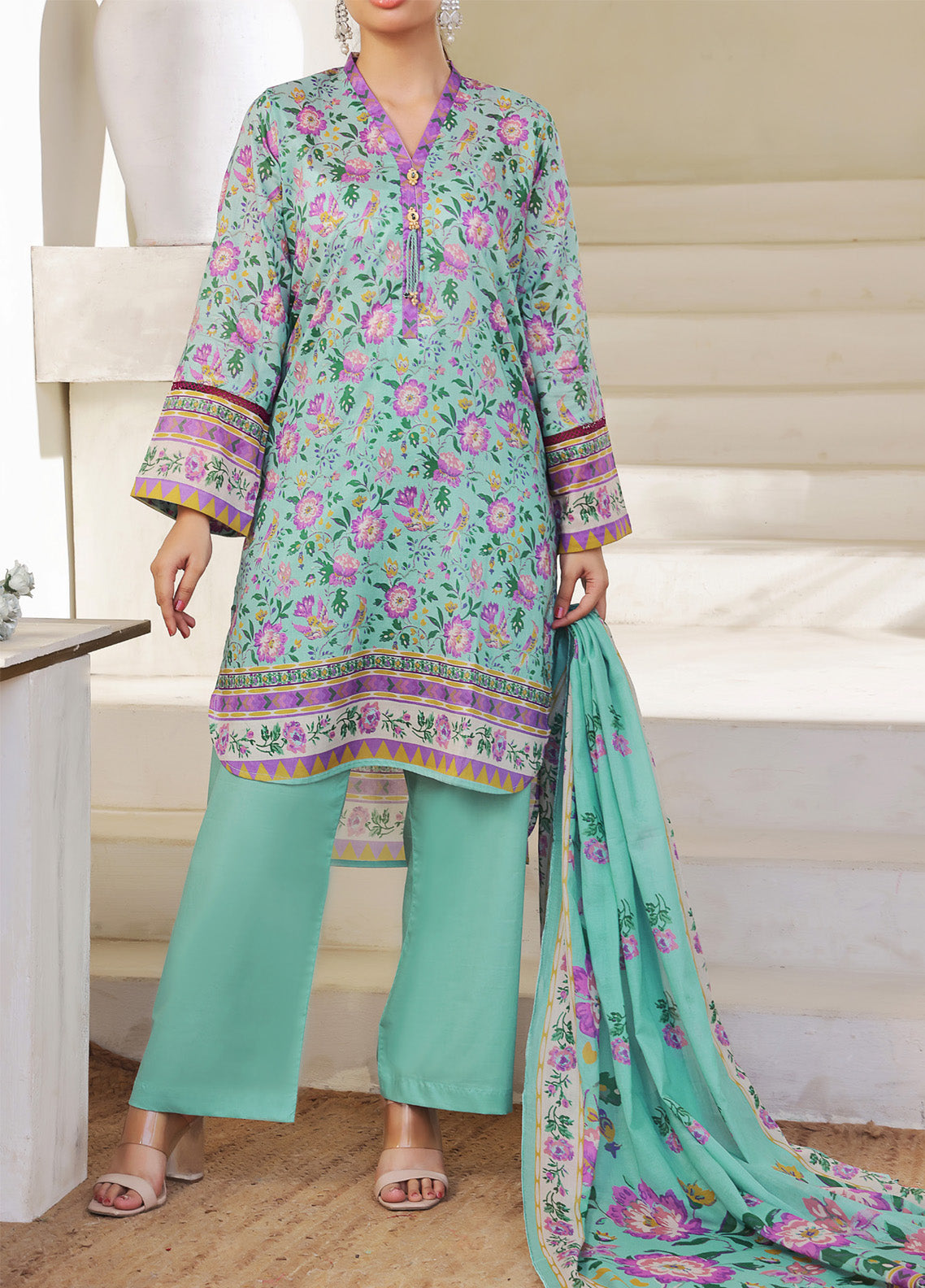 Sufina's By VS Textile Printed Lawn 3 Piece Unstitched Suit VS25PLV2 D-659 Sufina's By VS Textile Printed Lawn 3 Piece Unstitched Suit VS25PLV2 D-659