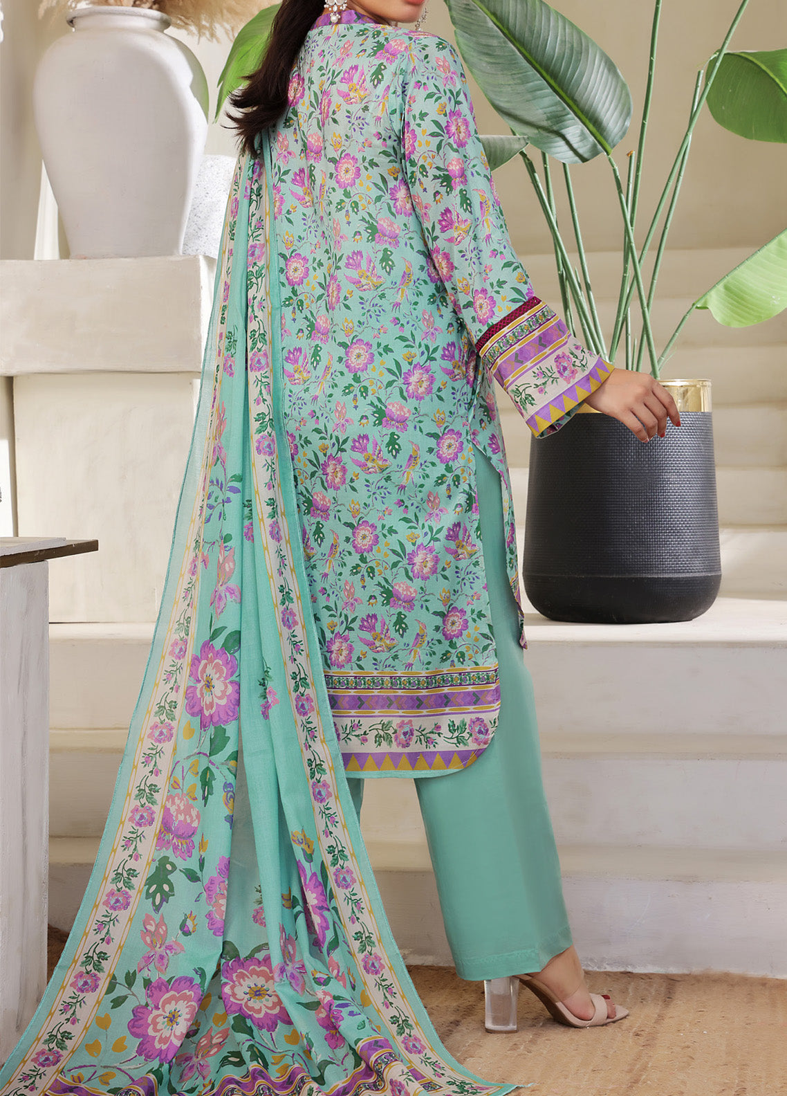 Sufina's By VS Textile Printed Lawn 3 Piece Unstitched Suit VS25PLV2 D-659 Sufina's By VS Textile Printed Lawn 3 Piece Unstitched Suit VS25PLV2 D-659