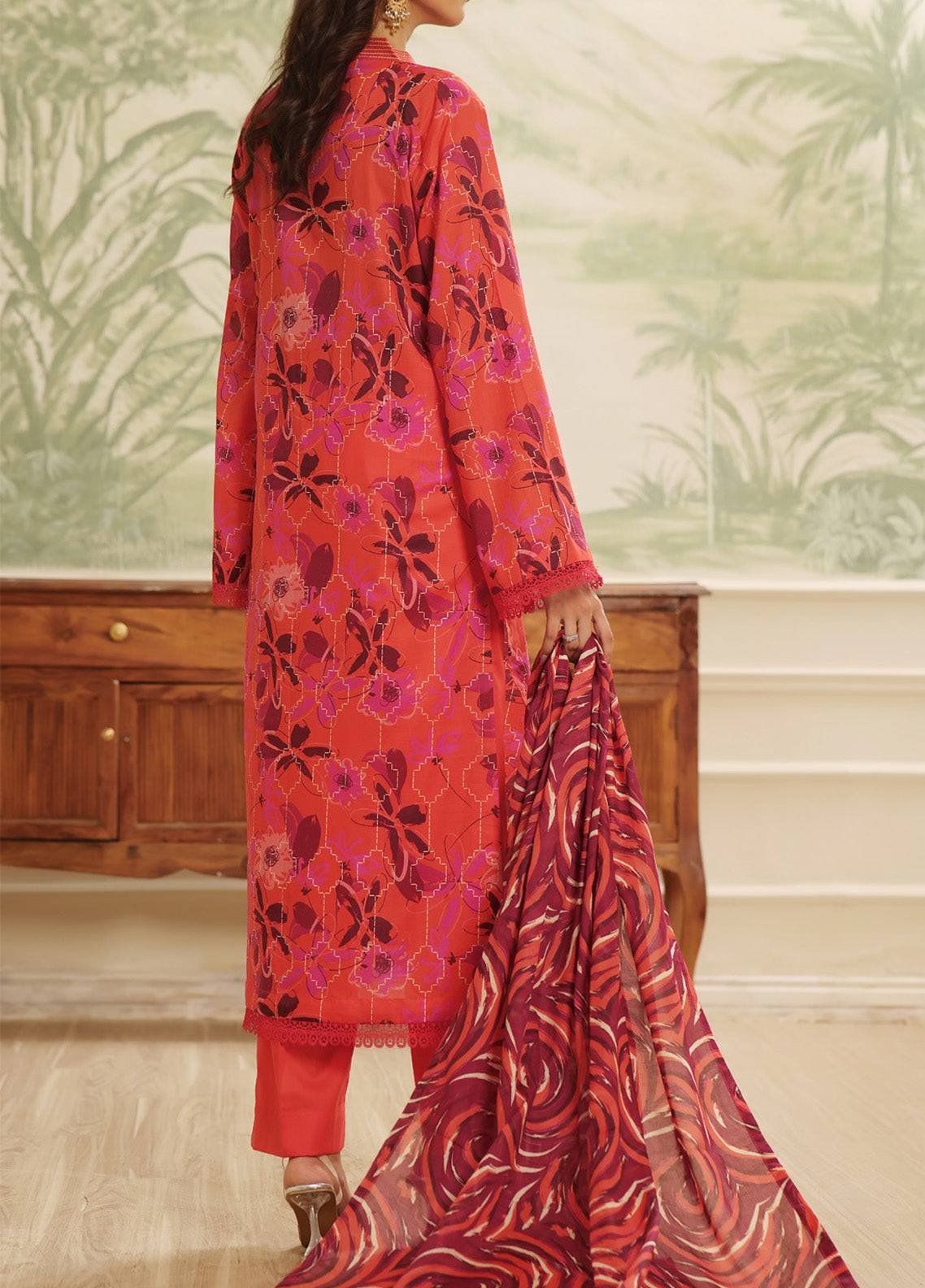 Sufina's By VS Textile Printed Lawn 3 Piece Unstitched Suit VS25SPL D-442 Sufina's By VS Textile Printed Lawn 3 Piece Unstitched Suit VS25SPL D-442