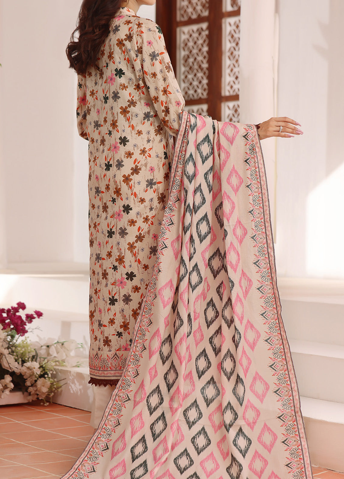 Sufina's By VS Textile Printed Lawn 3 Piece Unstitched Suit VS25SPL D-446 Sufina's By VS Textile Printed Lawn 3 Piece Unstitched Suit VS25SPL D-446