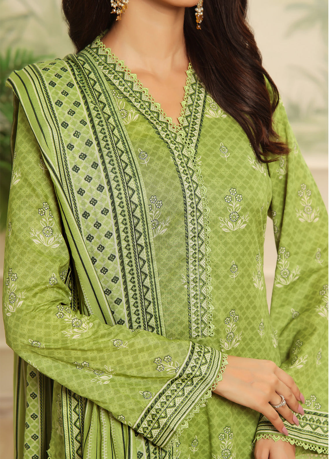 Sufina's By VS Textile Printed Lawn 3 Piece Unstitched Suit VS25SPL D-447 Sufina's By VS Textile Printed Lawn 3 Piece Unstitched Suit VS25SPL D-447