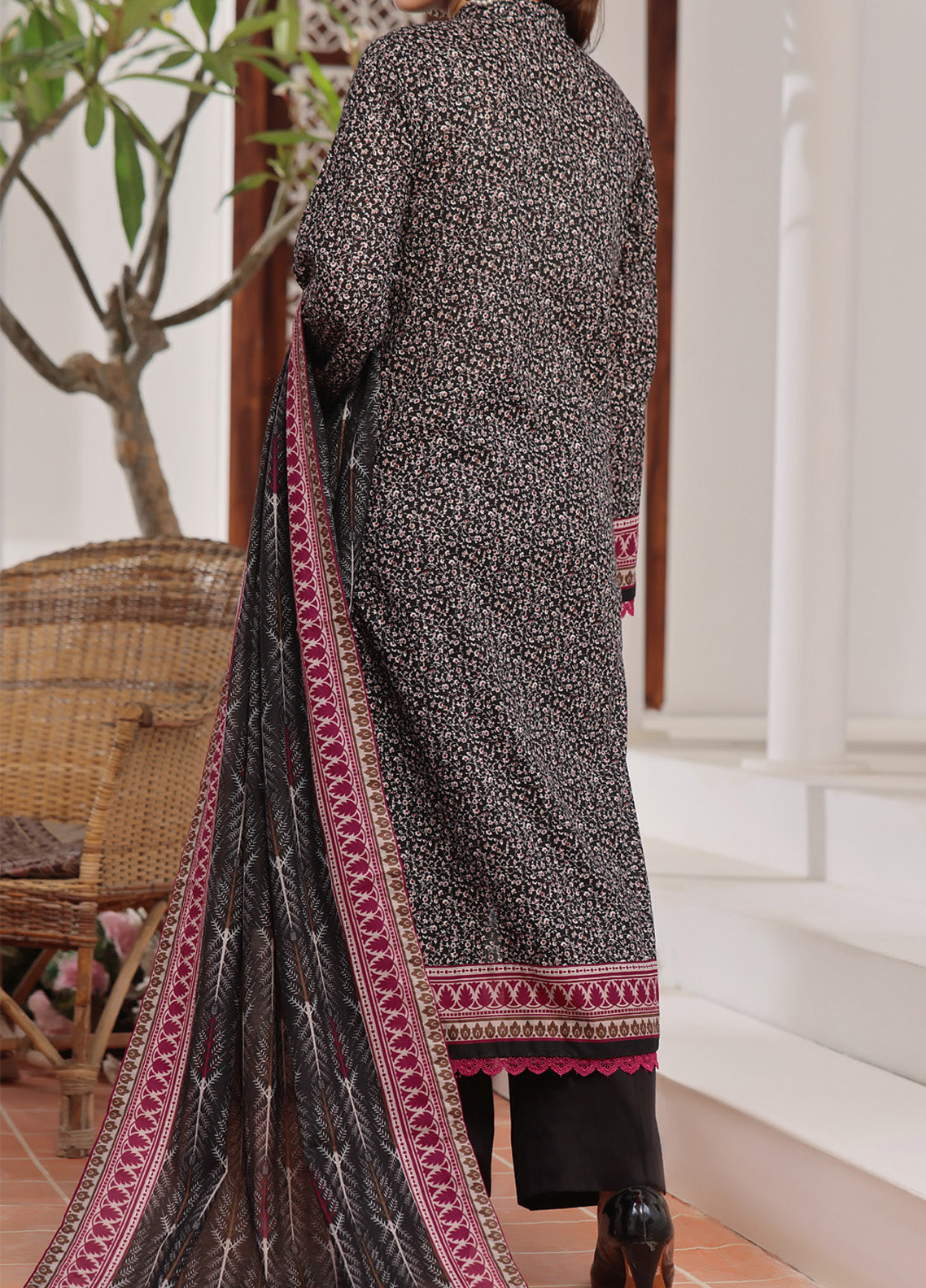 Sufina's By VS Textile Printed Lawn 3 Piece Unstitched Suit VS25SPL D-448 Sufina's By VS Textile Printed Lawn 3 Piece Unstitched Suit VS25SPL D-448