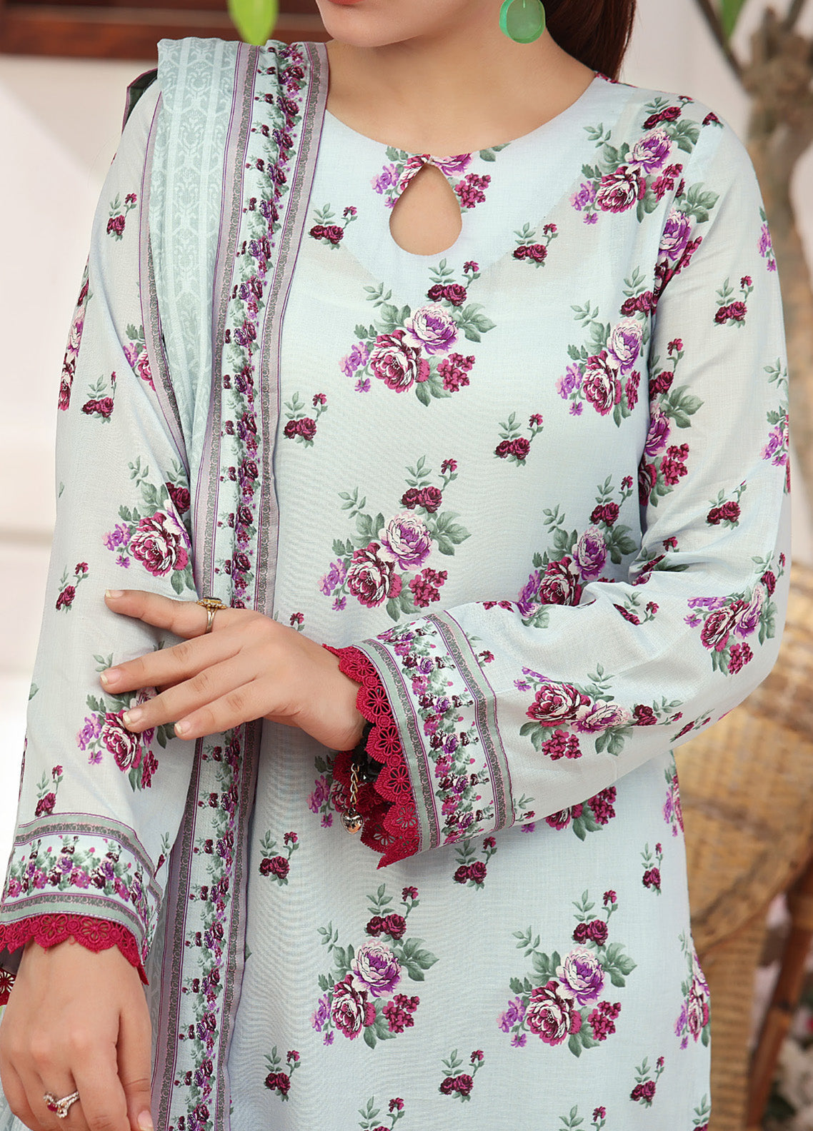 Sufina's By VS Textile Printed Lawn 3 Piece Unstitched Suit VS25SPL D-452 Sufina's By VS Textile Printed Lawn 3 Piece Unstitched Suit VS25SPL D-452