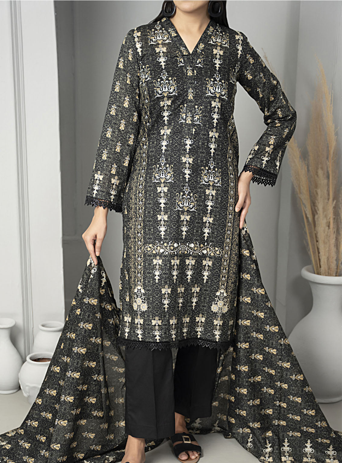 Sufinas By VS Textile Printed Lawn Black & White 3 Piece Unstitched Suit VS24S B&W D-513 Sufinas By VS Textile Printed Lawn Black & White 3 Piece Unstitched Suit VS24S B&W D-513