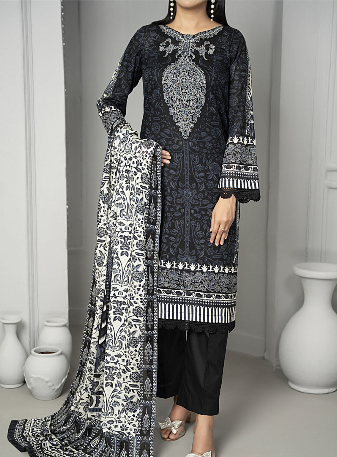 Sufinas By VS Textile Printed Lawn Black & White 3 Piece Unstitched Suit VS24S B&W D-519 Sufinas By VS Textile Printed Lawn Black & White 3 Piece Unstitched Suit VS24S B&W D-519