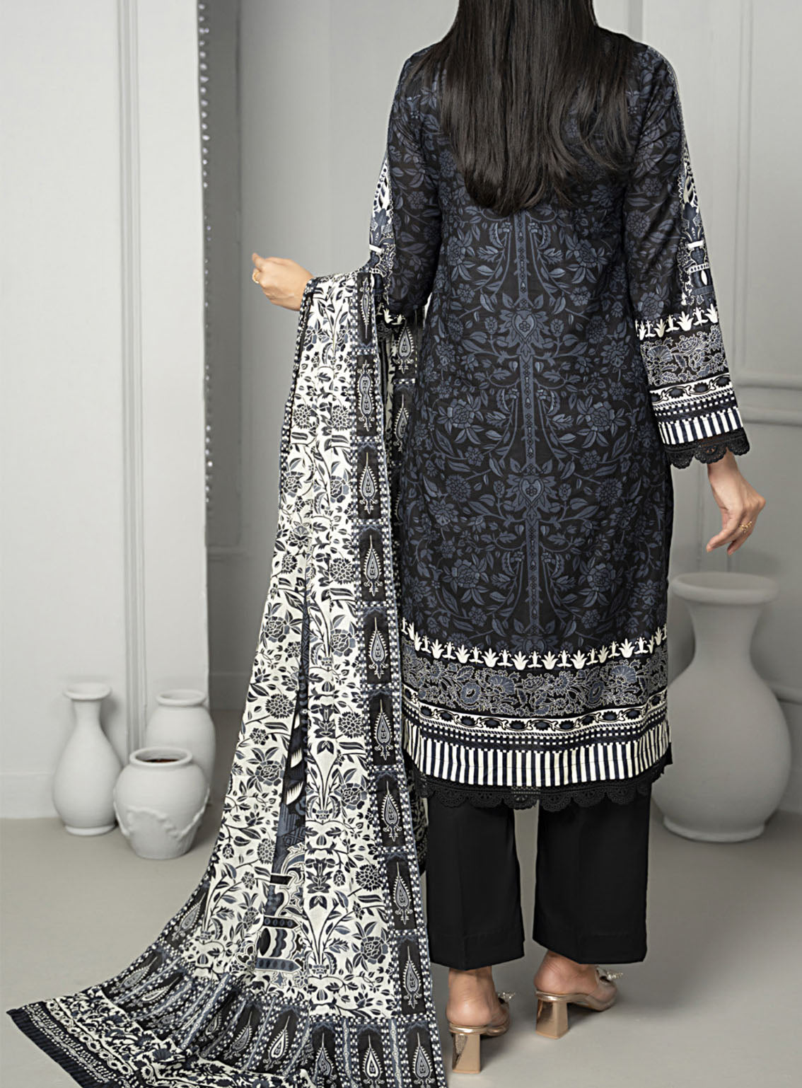 Sufinas By VS Textile Printed Lawn Black & White 3 Piece Unstitched Suit VS24S B&W D-519 Sufinas By VS Textile Printed Lawn Black & White 3 Piece Unstitched Suit VS24S B&W D-519