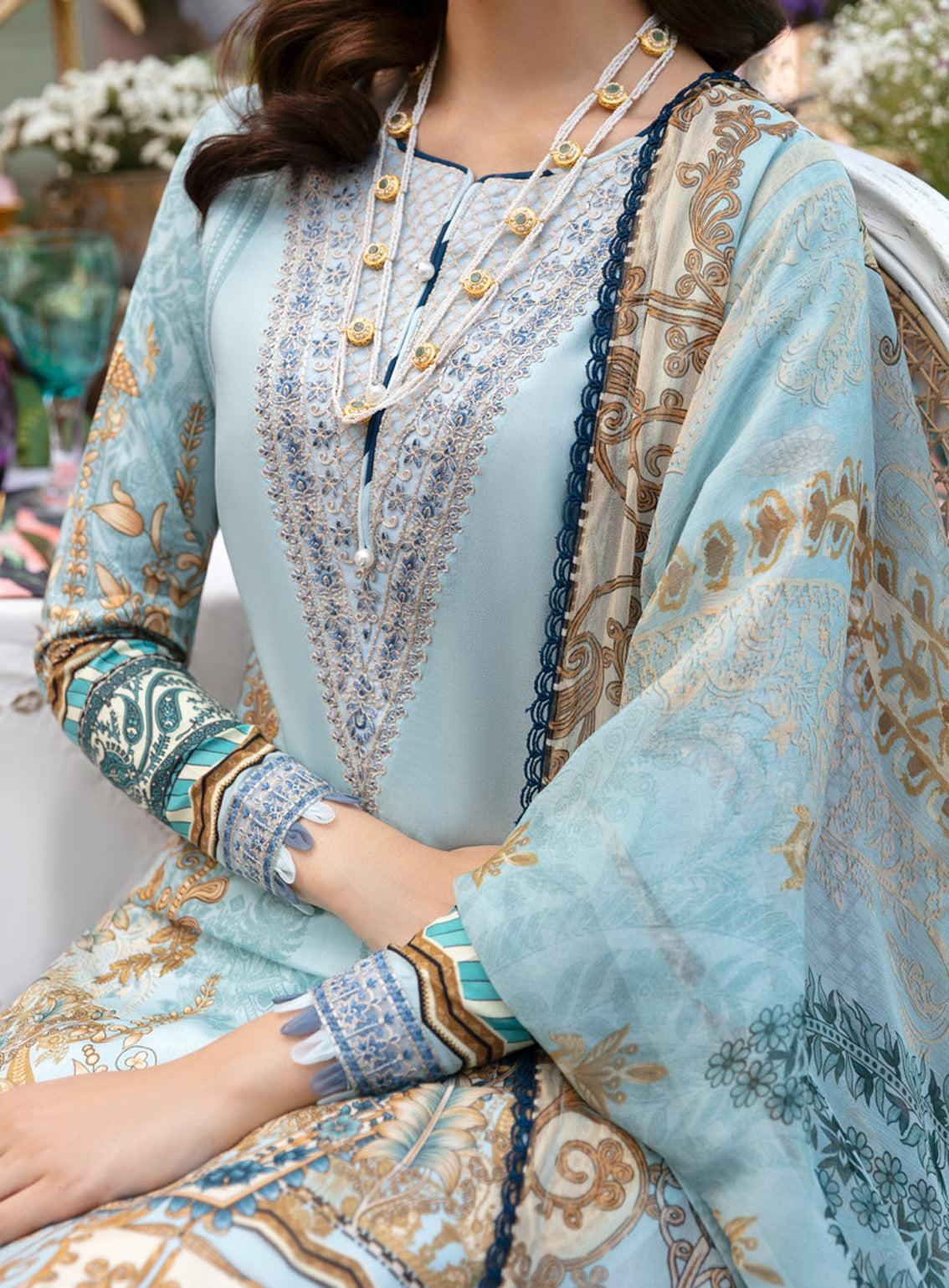 Summer Glow By Gulaal Embroidered Lawn 3 Piece Unstitched Suit GL24SG D-02 AMAYRAH Summer Glow By Gulaal Embroidered Lawn 3 Piece Unstitched Suit GL24SG D-02 AMAYRAH