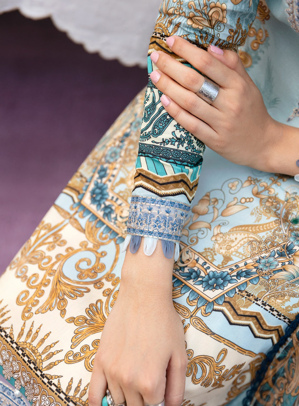 Summer Glow By Gulaal Embroidered Lawn 3 Piece Unstitched Suit GL24SG D-02 AMAYRAH Summer Glow By Gulaal Embroidered Lawn 3 Piece Unstitched Suit GL24SG D-02 AMAYRAH