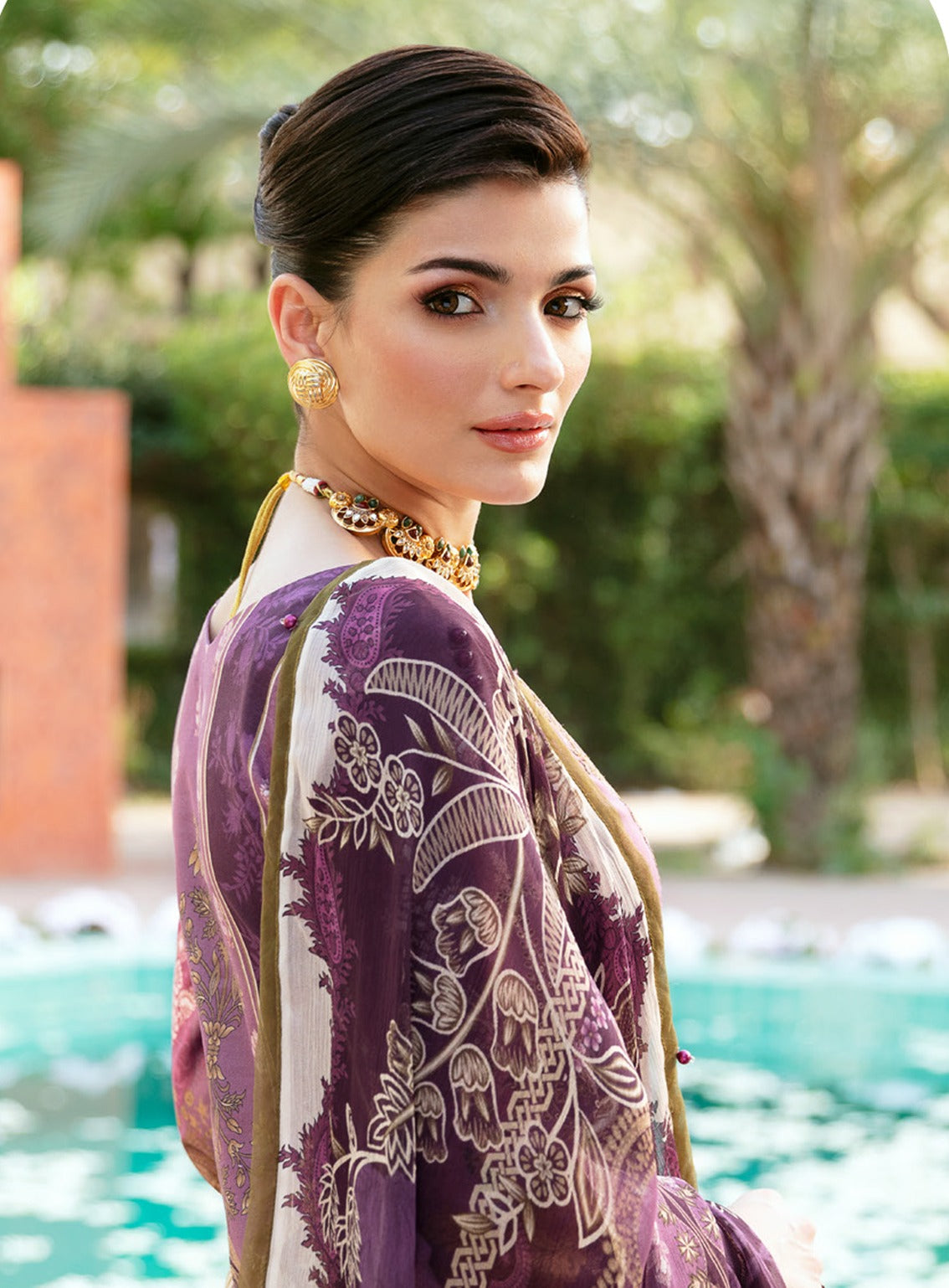 Summer Glow By Gulaal Embroidered Lawn 3 Piece Unstitched Suit GL24SG D-03 ESMERAY Summer Glow By Gulaal Embroidered Lawn 3 Piece Unstitched Suit GL24SG D-03 ESMERAY