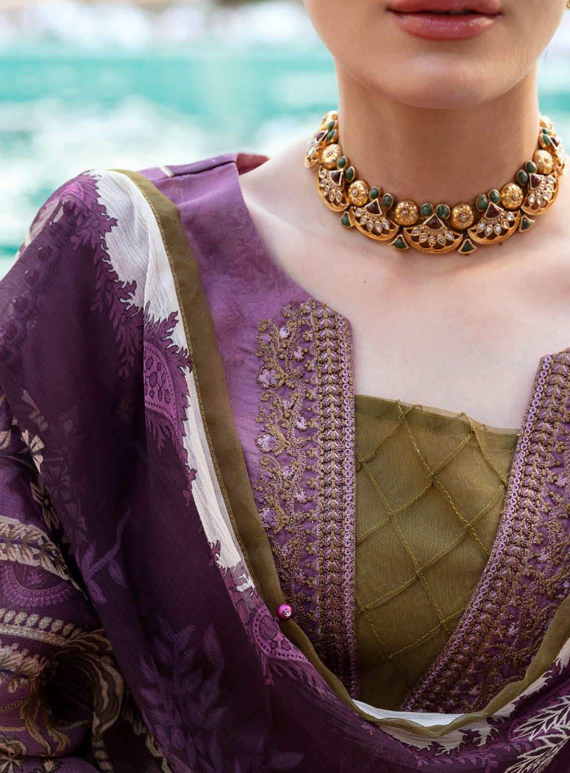 Summer Glow By Gulaal Embroidered Lawn 3 Piece Unstitched Suit GL24SG D-03 ESMERAY Summer Glow By Gulaal Embroidered Lawn 3 Piece Unstitched Suit GL24SG D-03 ESMERAY