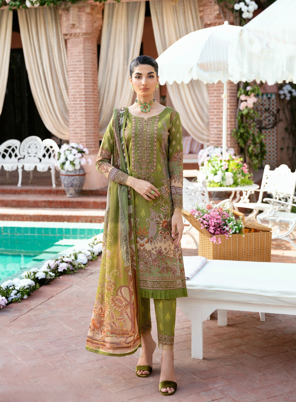 Summer Glow By Gulaal Embroidered Lawn 3 Piece Unstitched Suit GL24SG D-04 ALICIA Summer Glow By Gulaal Embroidered Lawn 3 Piece Unstitched Suit GL24SG D-04 ALICIA