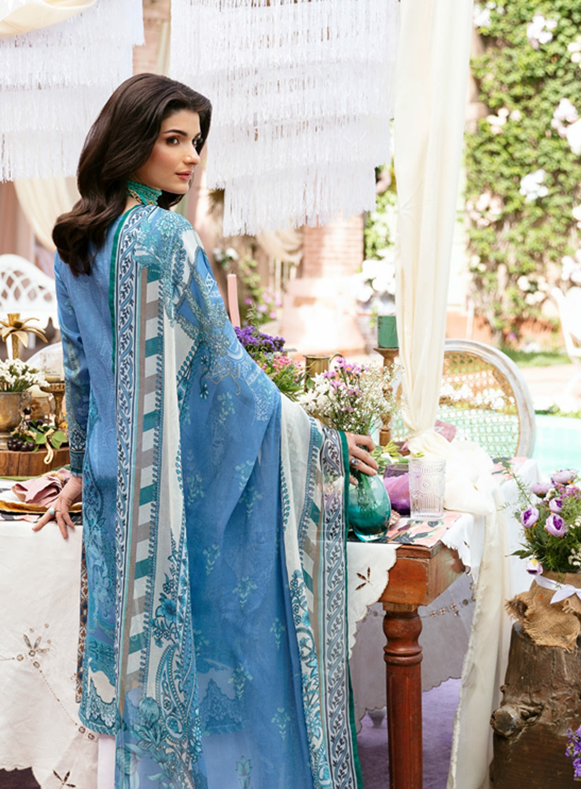Summer Glow By Gulaal Embroidered Lawn 3 Piece Unstitched Suit GL24SG D-07 ELAINE Summer Glow By Gulaal Embroidered Lawn 3 Piece Unstitched Suit GL24SG D-07 ELAINE