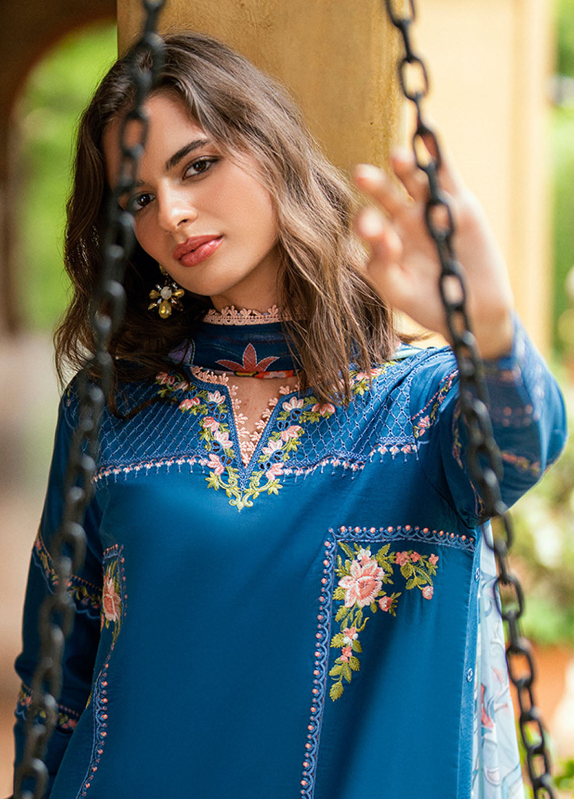 Summer Reverie By Roheenaz Embroidered Lawn 3 Piece Unstitched Suit RNZ25SRLL D-1A ISORIA Summer Reverie By Roheenaz Embroidered Lawn 3 Piece Unstitched Suit RNZ25SRLL D-1A ISORIA