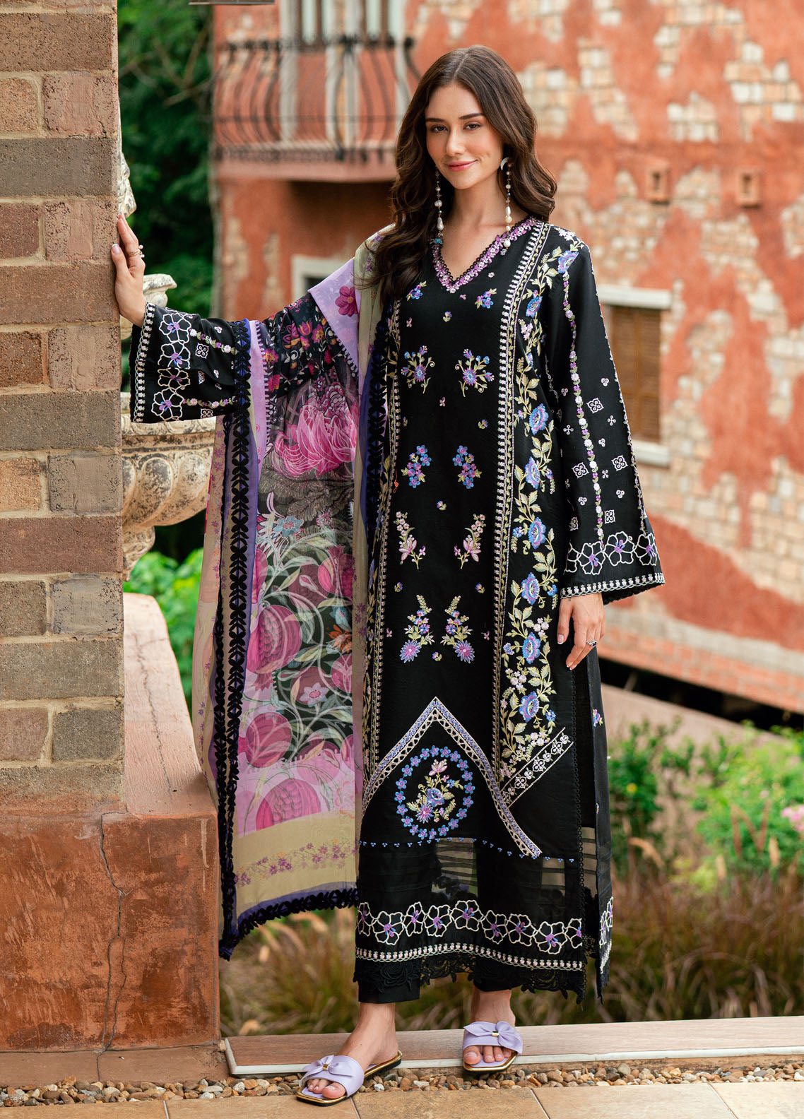Summer Reverie By Roheenaz Embroidered Lawn 3 Piece Unstitched Suit RNZ25SRLL D-2A SIRELI Summer Reverie By Roheenaz Embroidered Lawn 3 Piece Unstitched Suit RNZ25SRLL D-2A SIRELI