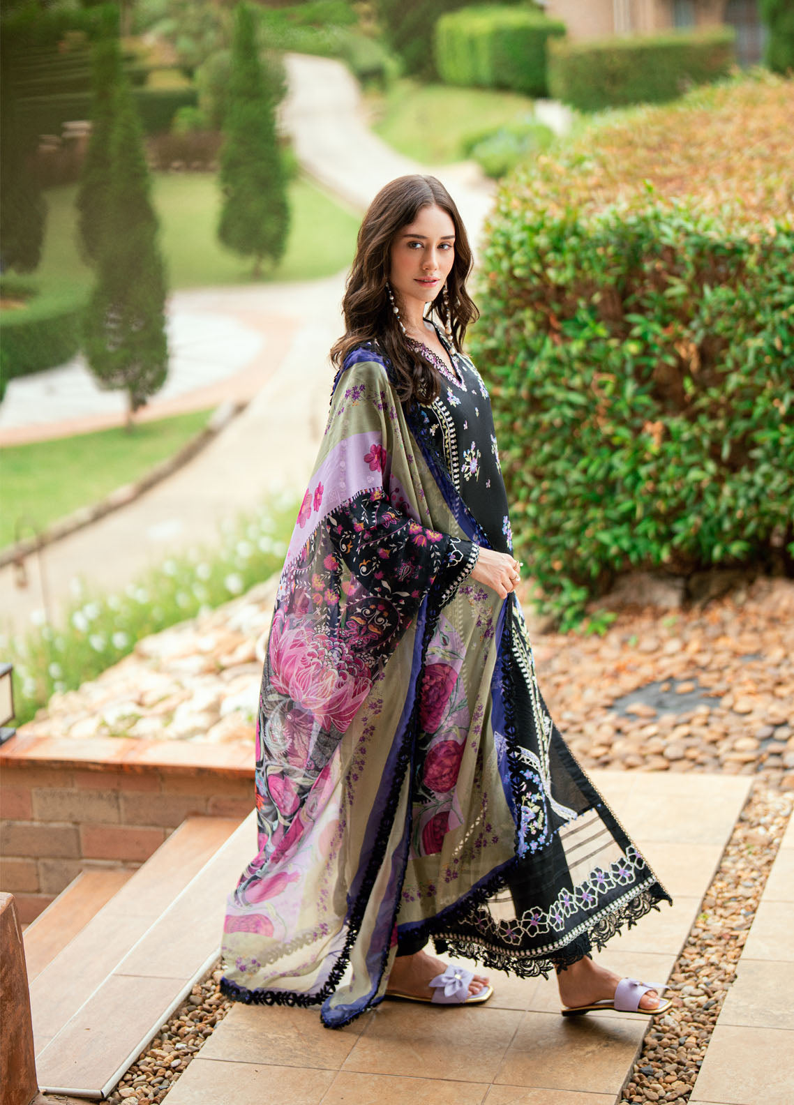 Summer Reverie By Roheenaz Embroidered Lawn 3 Piece Unstitched Suit RNZ25SRLL D-2A SIRELI Summer Reverie By Roheenaz Embroidered Lawn 3 Piece Unstitched Suit RNZ25SRLL D-2A SIRELI