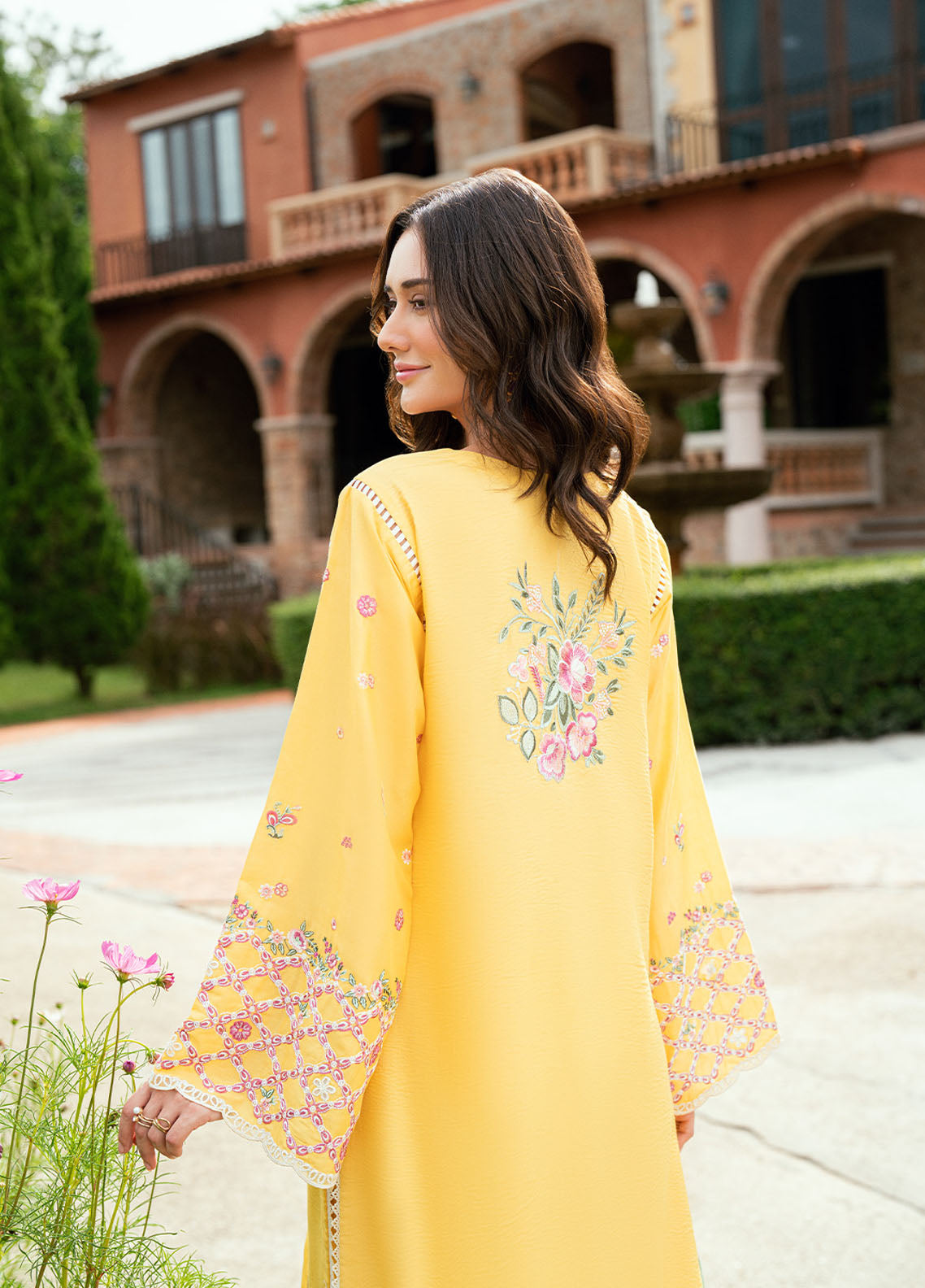 Summer Reverie By Roheenaz Embroidered Lawn 3 Piece Unstitched Suit RNZ25SRLL D-3B LUNARA Summer Reverie By Roheenaz Embroidered Lawn 3 Piece Unstitched Suit RNZ25SRLL D-3B LUNARA
