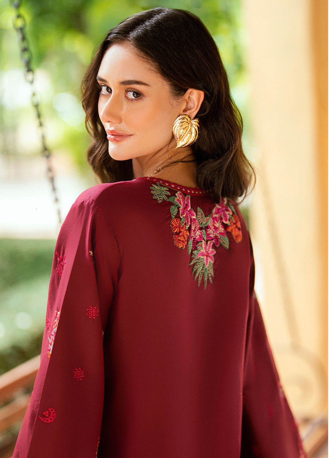 Summer Reverie By Roheenaz Embroidered Lawn 3 Piece Unstitched Suit RNZ25SRLL D-5B CALIRA Summer Reverie By Roheenaz Embroidered Lawn 3 Piece Unstitched Suit RNZ25SRLL D-5B CALIRA