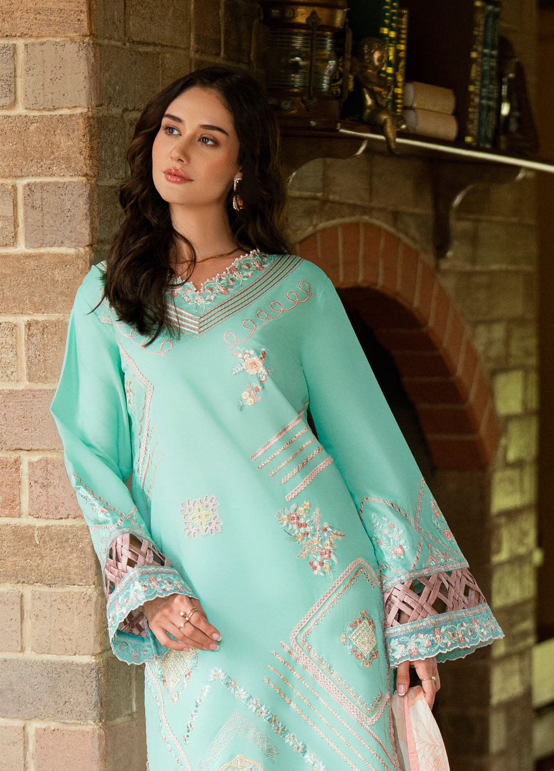 Summer Reverie By Roheenaz Embroidered Lawn 3 Piece Unstitched Suit RNZ25SRLL D-6A RAVENA Summer Reverie By Roheenaz Embroidered Lawn 3 Piece Unstitched Suit RNZ25SRLL D-6A RAVENA