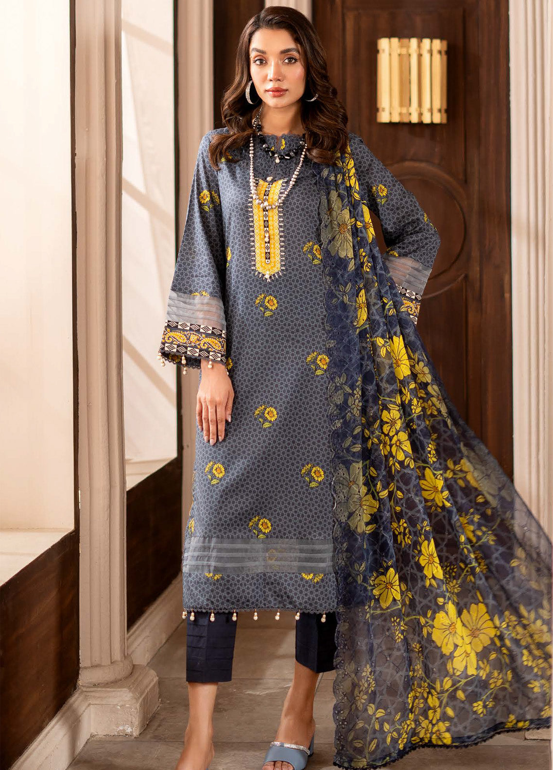 Sunshine Bloom By Alzohaib Chikankari Lawn 3 Piece Unstitched Suit AZ25SBEC D-02 Sunshine Bloom By Alzohaib Chikankari Lawn 3 Piece Unstitched Suit AZ25SBEC D-02