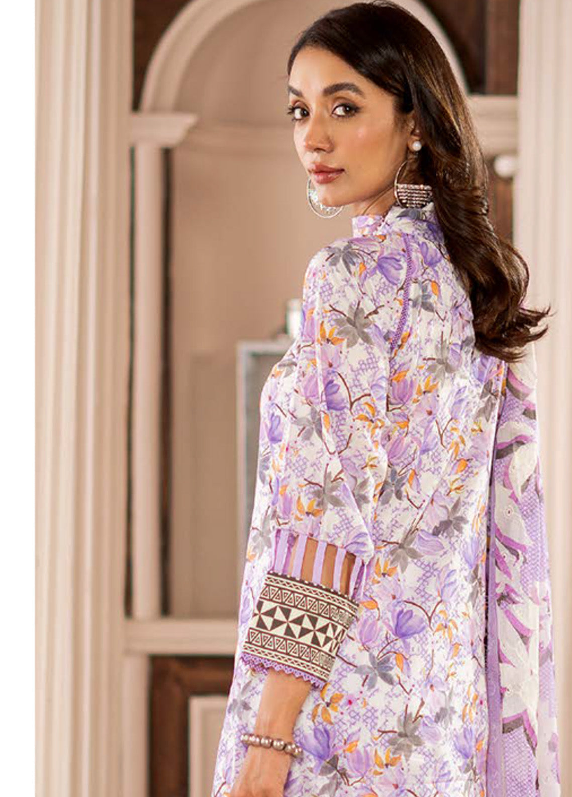 Sunshine Bloom By Alzohaib Chikankari Lawn 3 Piece Unstitched Suit AZ25SBEC D-05 Sunshine Bloom By Alzohaib Chikankari Lawn 3 Piece Unstitched Suit AZ25SBEC D-05
