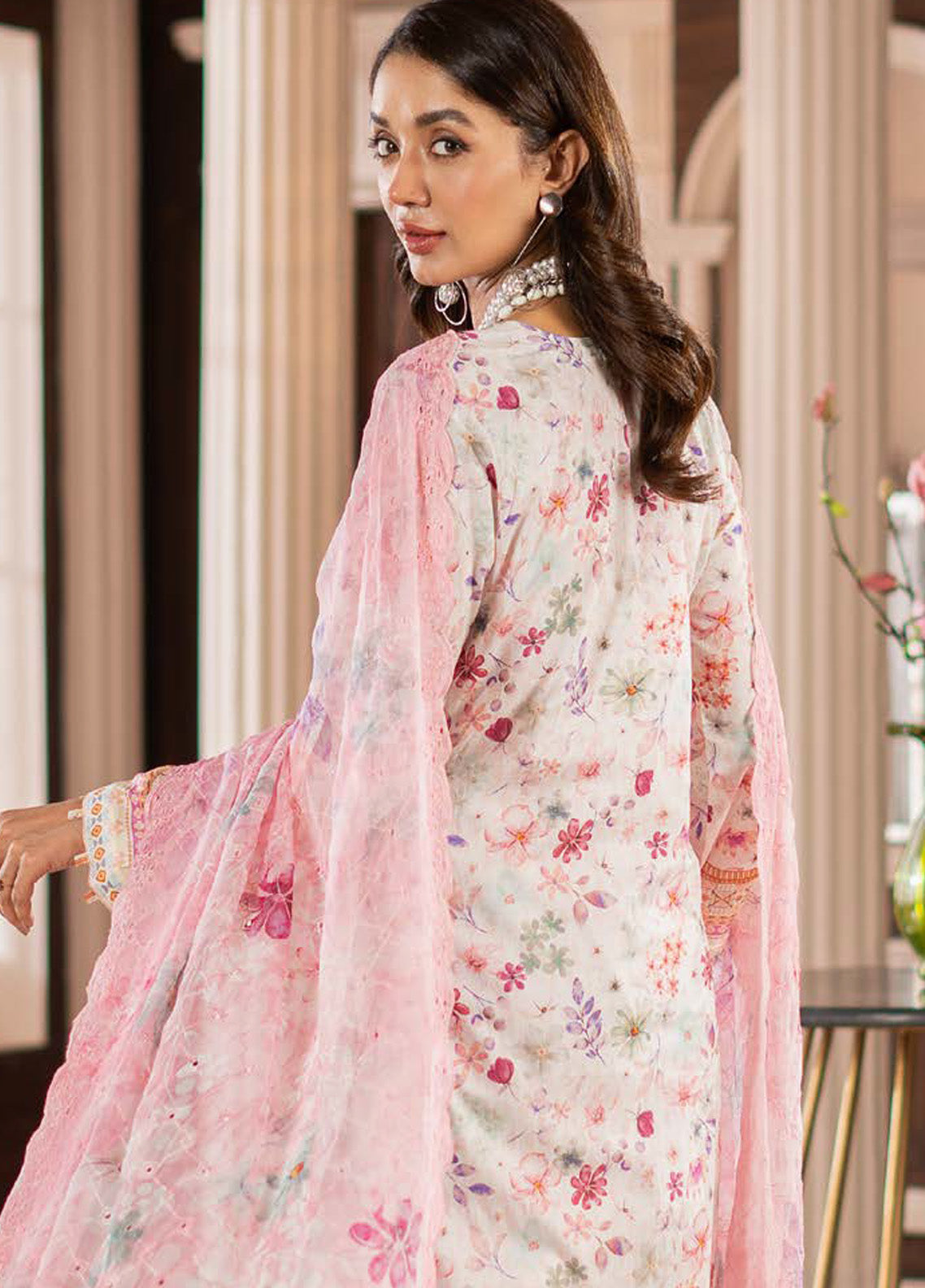 Sunshine Bloom By Alzohaib Chikankari Lawn 3 Piece Unstitched Suit AZ25SBEC D-07 Sunshine Bloom By Alzohaib Chikankari Lawn 3 Piece Unstitched Suit AZ25SBEC D-07