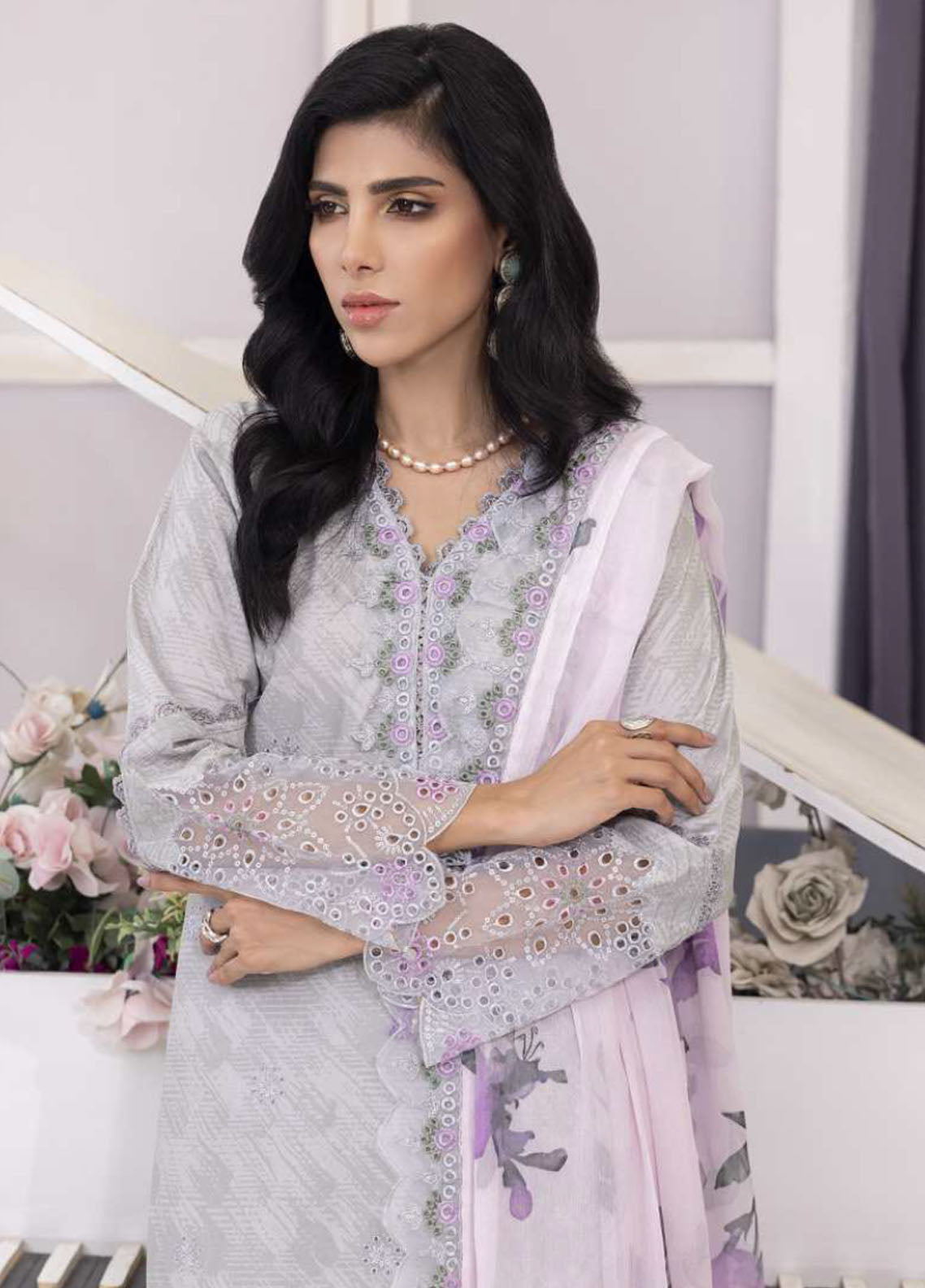 Sunshine Bloom By Alzohaib Chikankari Sequins 3 Piece Unstitched Suit AZ25SSBPV2 D-SPE-10 Sunshine Bloom By Alzohaib Chikankari Sequins 3 Piece Unstitched Suit AZ25SSBPV2 D-SPE-10