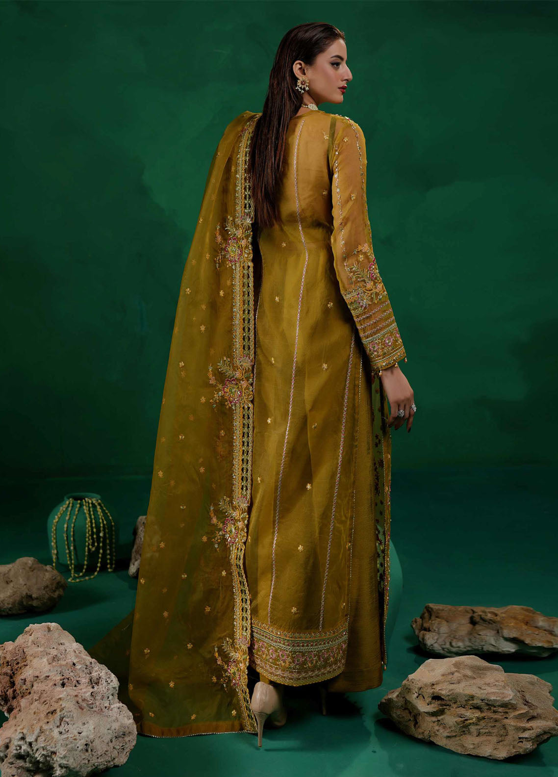 Tabeer By Maryam's Luxury Embroidered Organza 3 Piece Unstitched Suit MY26TLV2 D-TBR-8012 ANVIRA Tabeer By Maryam's Luxury Embroidered Organza 3 Piece Unstitched Suit MY26TLV2 D-TBR-8012 ANVIRA