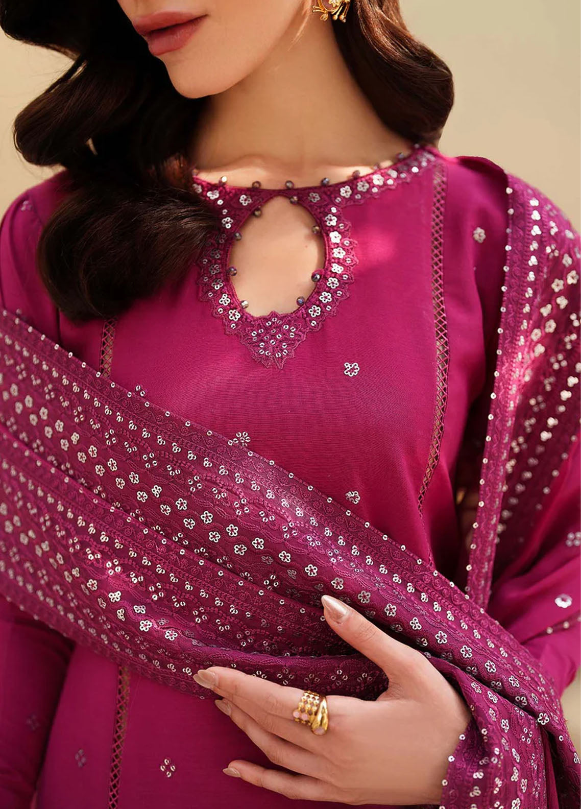 Tabeer By Zarif Embroidered Raw Silk 3 Piece Unstitched Suit ZF26TTSE D-ZE-TS-04 HORAIN Tabeer By Zarif Embroidered Raw Silk 3 Piece Unstitched Suit ZF26TTSE D-ZE-TS-04 HORAIN