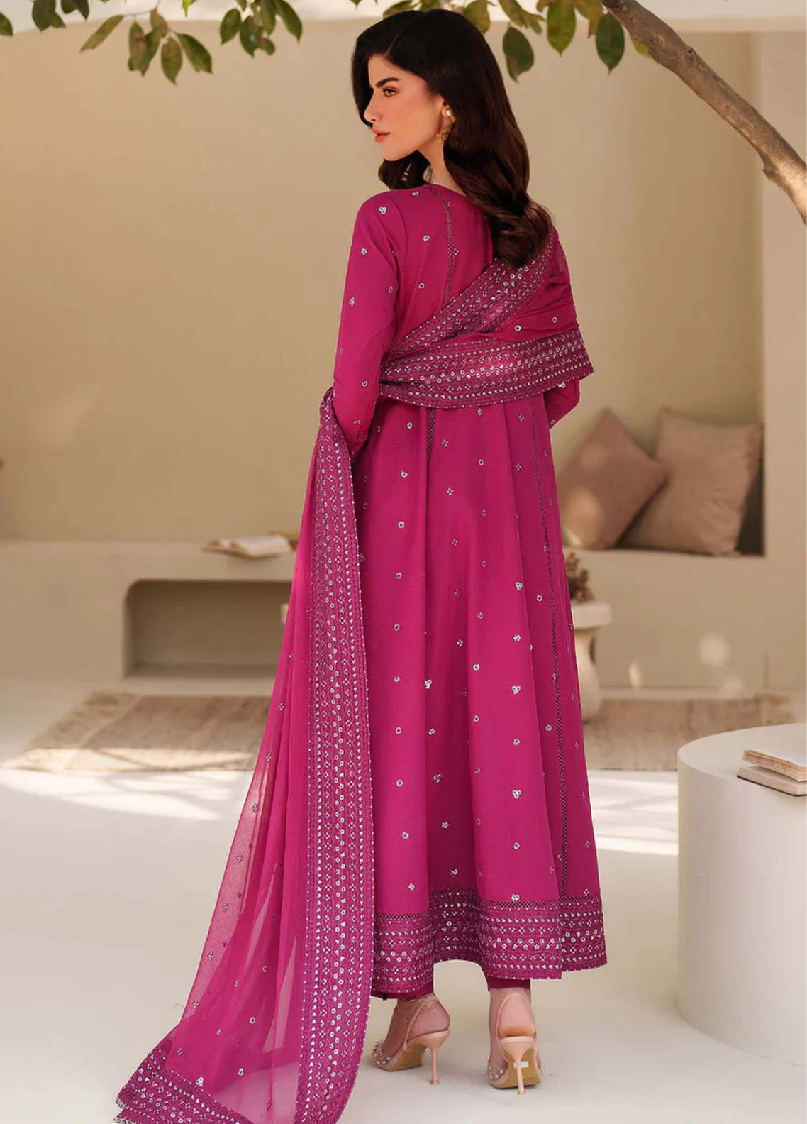 Tabeer By Zarif Embroidered Raw Silk 3 Piece Unstitched Suit ZF26TTSE D-ZE-TS-04 HORAIN Tabeer By Zarif Embroidered Raw Silk 3 Piece Unstitched Suit ZF26TTSE D-ZE-TS-04 HORAIN