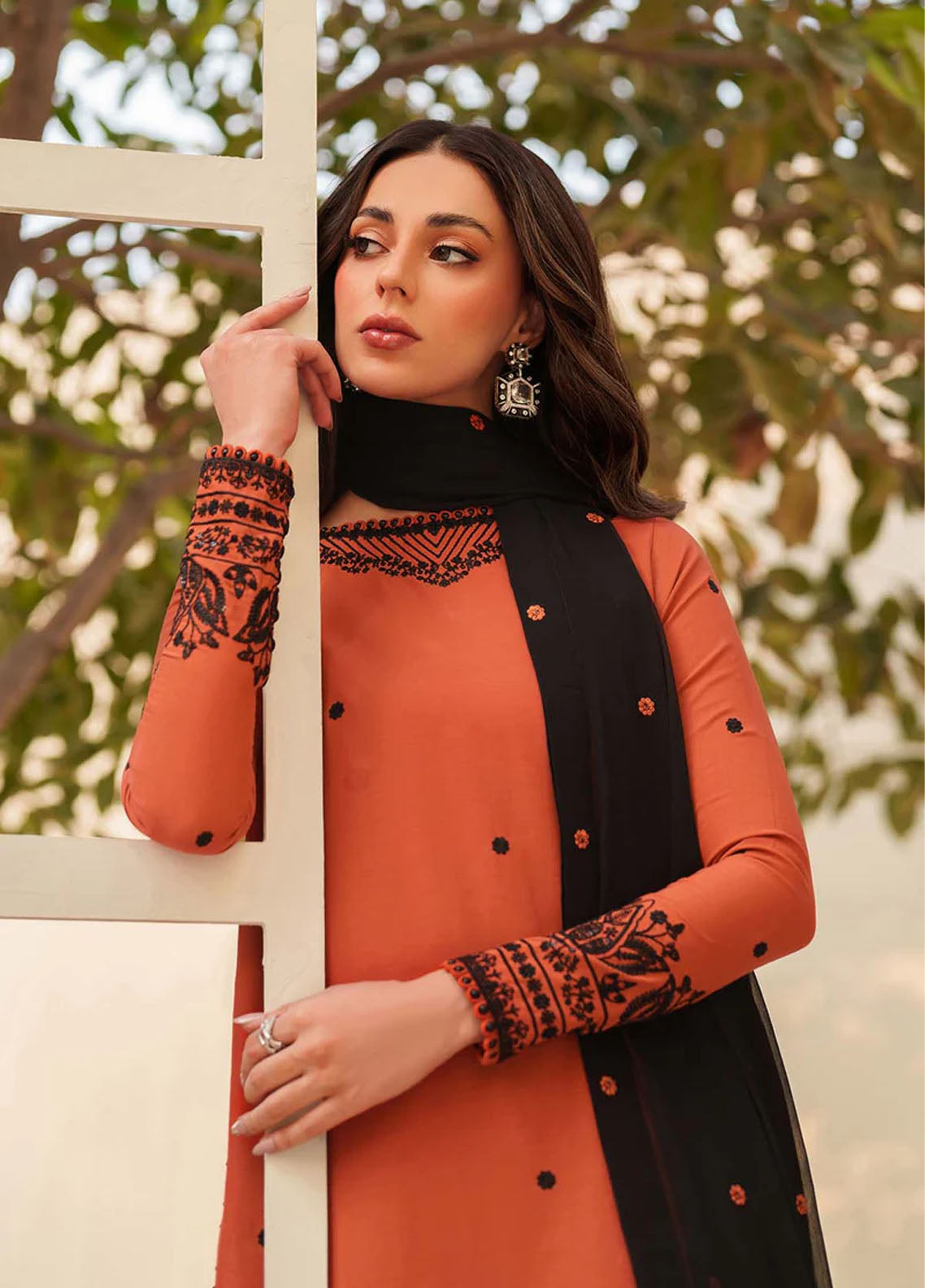 Tabeer By Zarif Embroidered Raw Silk 3 Piece Unstitched Suit ZF26TTSE D-ZE-TS-05 SANGRIA Tabeer By Zarif Embroidered Raw Silk 3 Piece Unstitched Suit ZF26TTSE D-ZE-TS-05 SANGRIA