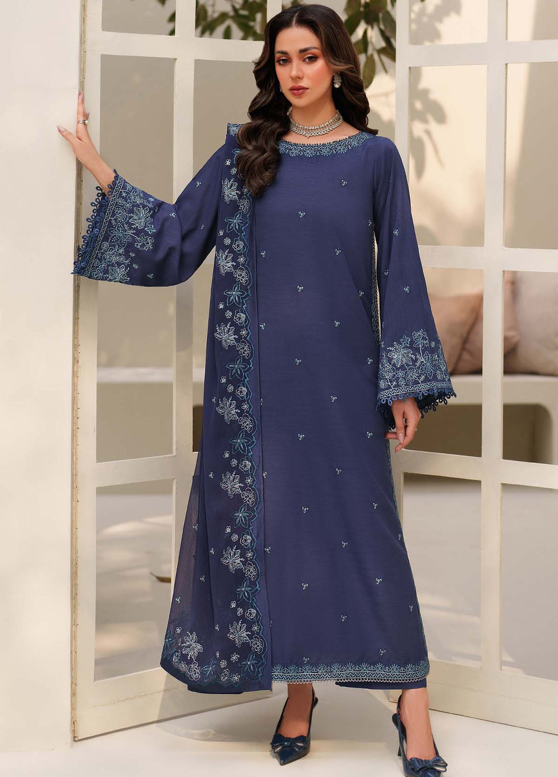 Tabeer By Zarif Embroidered Raw Silk 3 Piece Unstitched Suit ZF26TTSE D-ZE-TS-09 ANAABI Tabeer By Zarif Embroidered Raw Silk 3 Piece Unstitched Suit ZF26TTSE D-ZE-TS-09 ANAABI