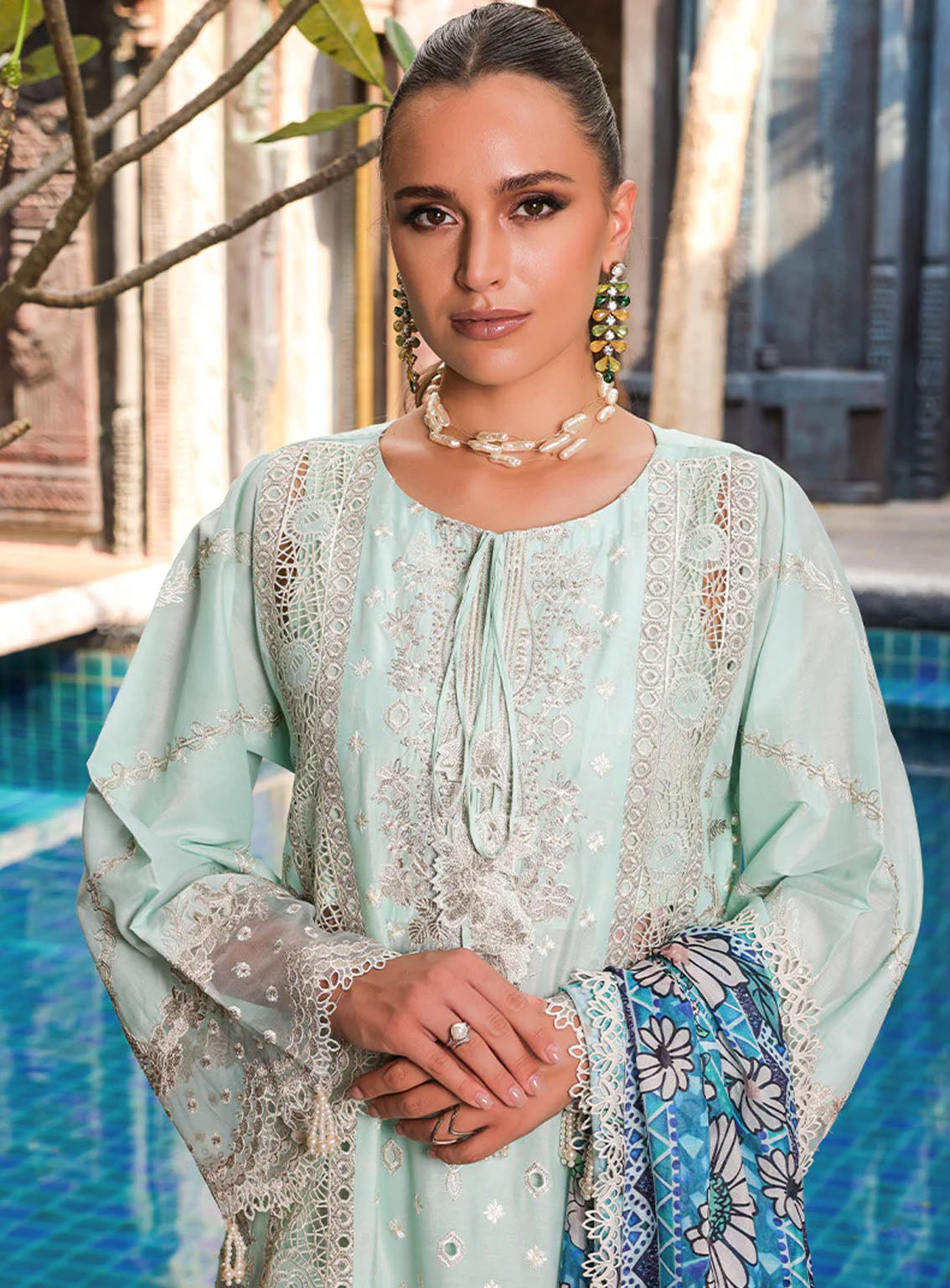 Tabeer Luxury Embroidered Lawn 3 Piece Unstitched Suit TBR24L D-02 Tabeer Luxury Embroidered Lawn 3 Piece Unstitched Suit TBR24L D-02