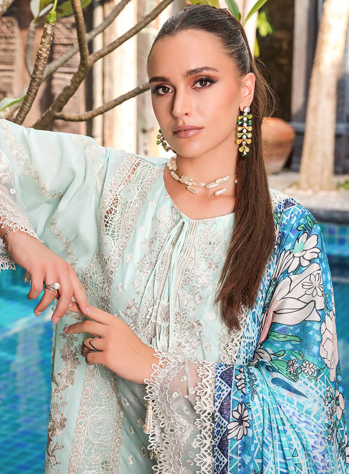 Tabeer Luxury Embroidered Lawn 3 Piece Unstitched Suit TBR24L D-02 Tabeer Luxury Embroidered Lawn 3 Piece Unstitched Suit TBR24L D-02