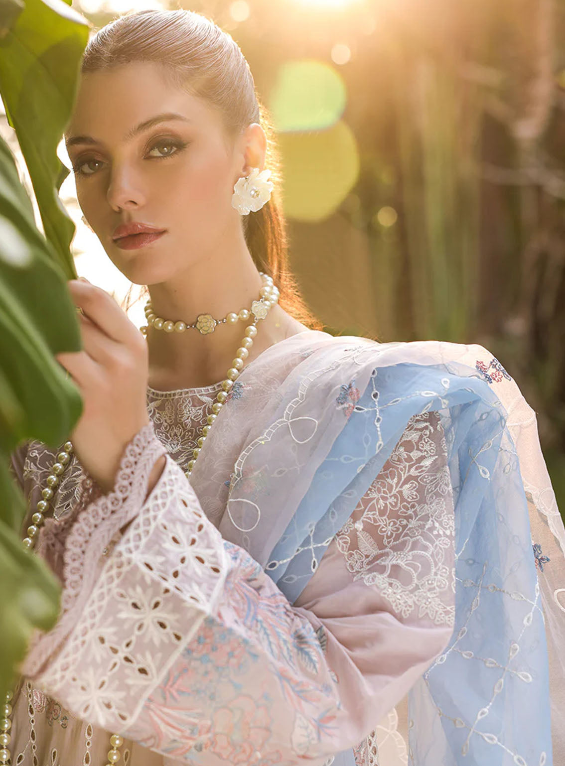 Tabeer Luxury Embroidered Lawn 3 Piece Unstitched Suit TBR24L D-03 Tabeer Luxury Embroidered Lawn 3 Piece Unstitched Suit TBR24L D-03