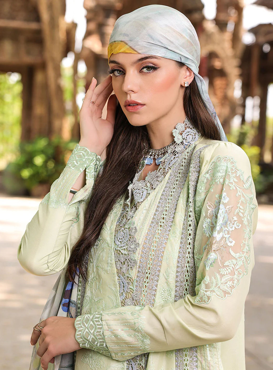 Tabeer Luxury Embroidered Lawn 3 Piece Unstitched Suit TBR24L D-07 Tabeer Luxury Embroidered Lawn 3 Piece Unstitched Suit TBR24L D-07