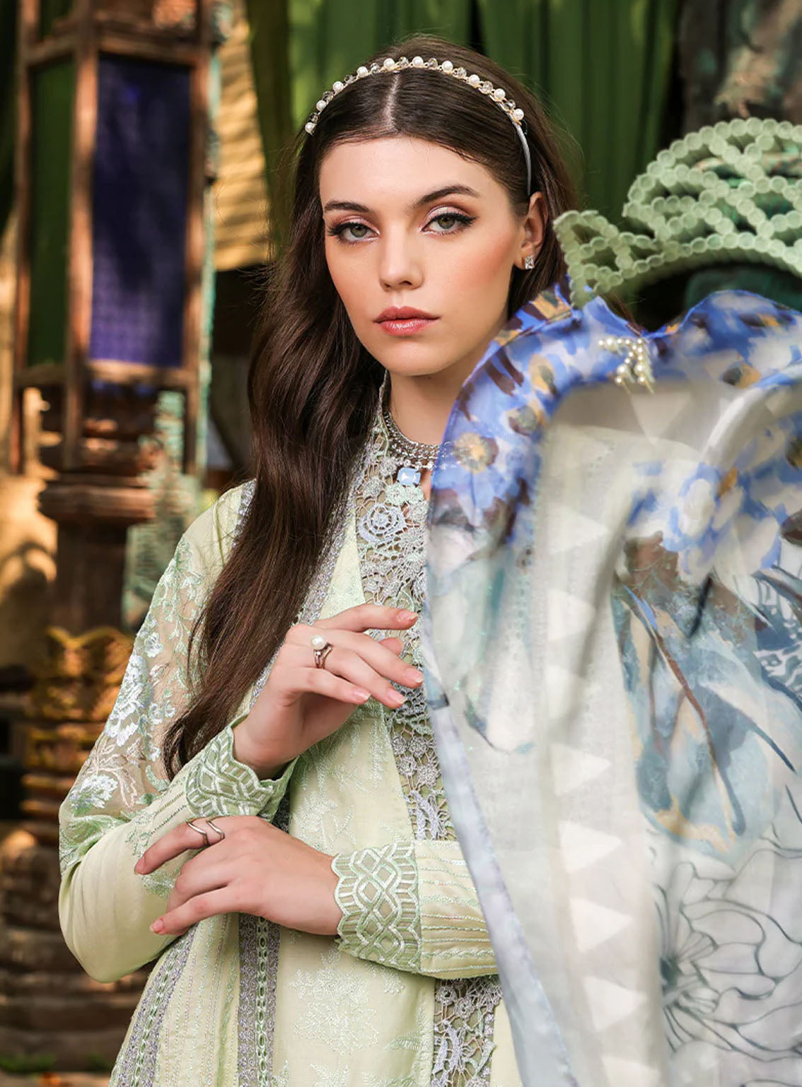 Tabeer Luxury Embroidered Lawn 3 Piece Unstitched Suit TBR24L D-07 Tabeer Luxury Embroidered Lawn 3 Piece Unstitched Suit TBR24L D-07