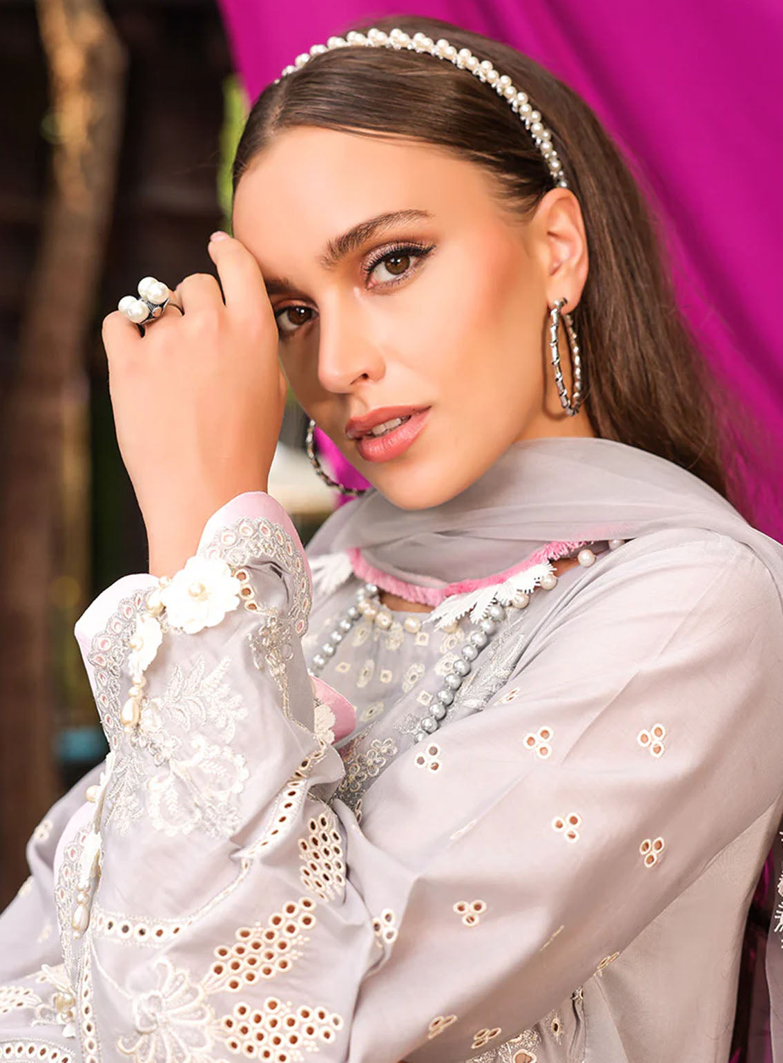 Tabeer Luxury Embroidered Lawn 3 Piece Unstitched Suit TBR24L D-09 Tabeer Luxury Embroidered Lawn 3 Piece Unstitched Suit TBR24L D-09