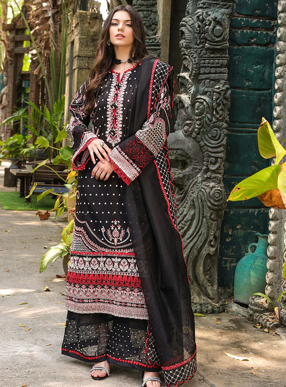 Tabeer Luxury Embroidered Lawn 3 Piece Unstitched Suit TBR24L D-10 Tabeer Luxury Embroidered Lawn 3 Piece Unstitched Suit TBR24L D-10