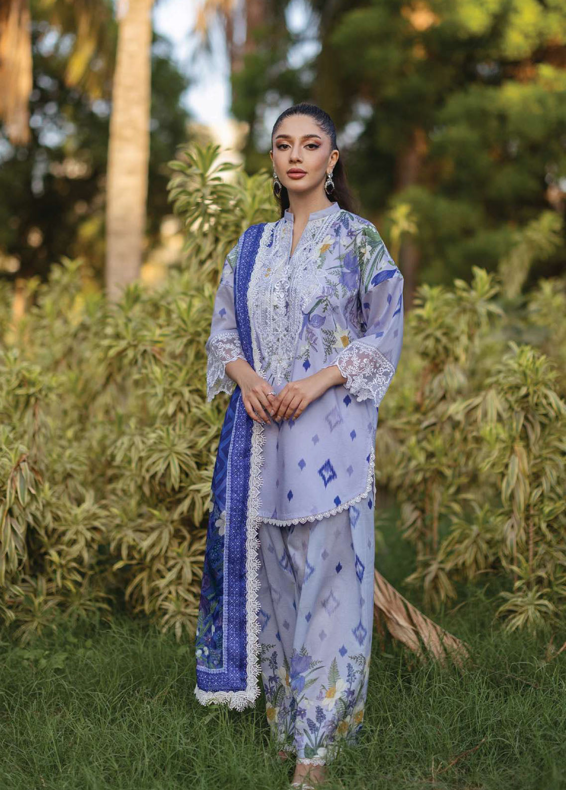 Tahra By Zainab Chottani Embroidered Lawn 3 Piece Unstitched Suit ZC24T 6A RAHA Tahra By Zainab Chottani Embroidered Lawn 3 Piece Unstitched Suit ZC24T 6A RAHA
