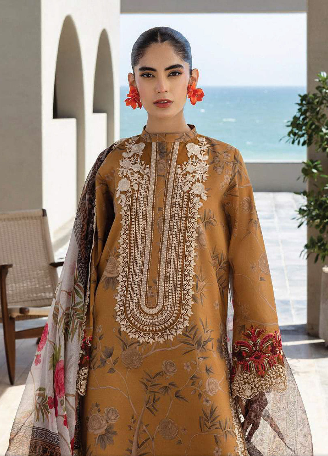 Tahra By Zainab Chottani Embroidered Lawn 3 Piece Unstitched Suit ZC25TL D-06 RAHMA Tahra By Zainab Chottani Embroidered Lawn 3 Piece Unstitched Suit ZC25TL D-06 RAHMA