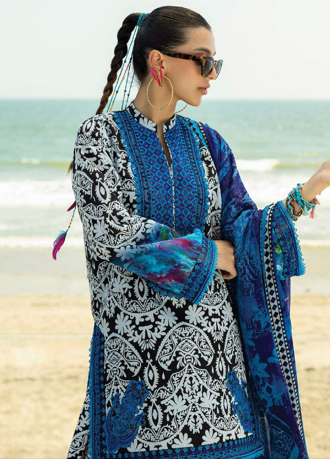 Tahra By Zainab Chottani Embroidered Lawn 3 Piece Unstitched Suit ZC25TL D-07 BELLA Tahra By Zainab Chottani Embroidered Lawn 3 Piece Unstitched Suit ZC25TL D-07 BELLA